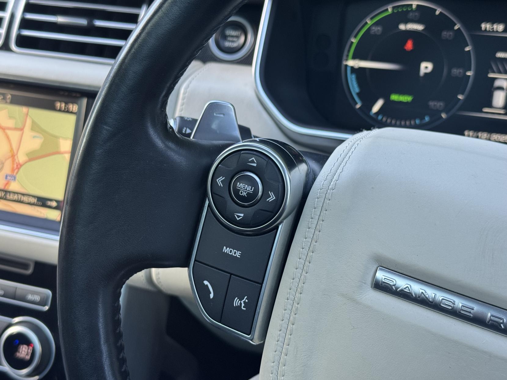 Land Rover Range Rover 3.0h SDV6 Autobiography SUV 5dr Diesel Hybrid Auto 4WD Euro 6 (s/s) (340 ps)