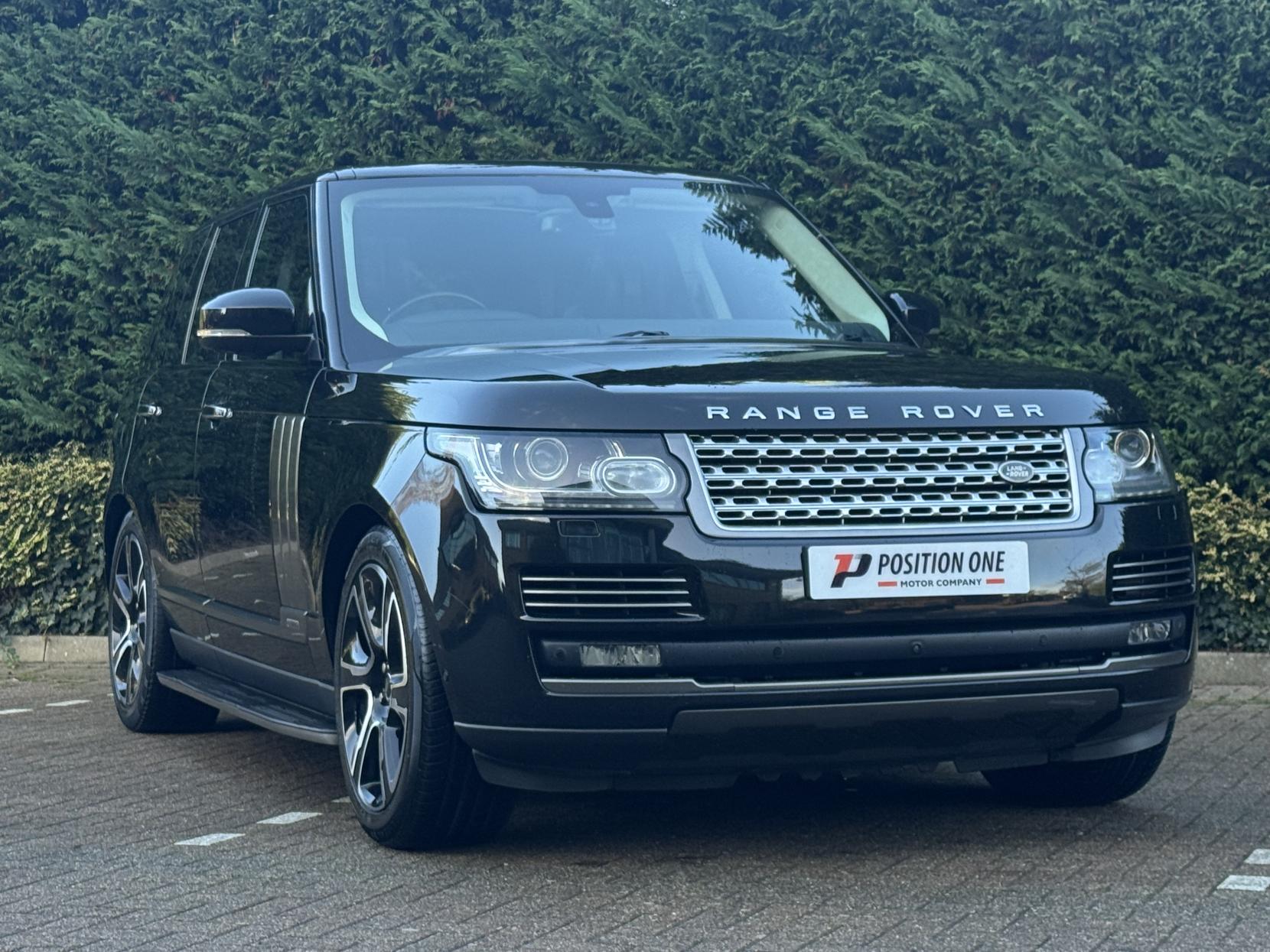 Land Rover Range Rover 3.0h SDV6 Autobiography SUV 5dr Diesel Hybrid Auto 4WD Euro 6 (s/s) (340 ps)