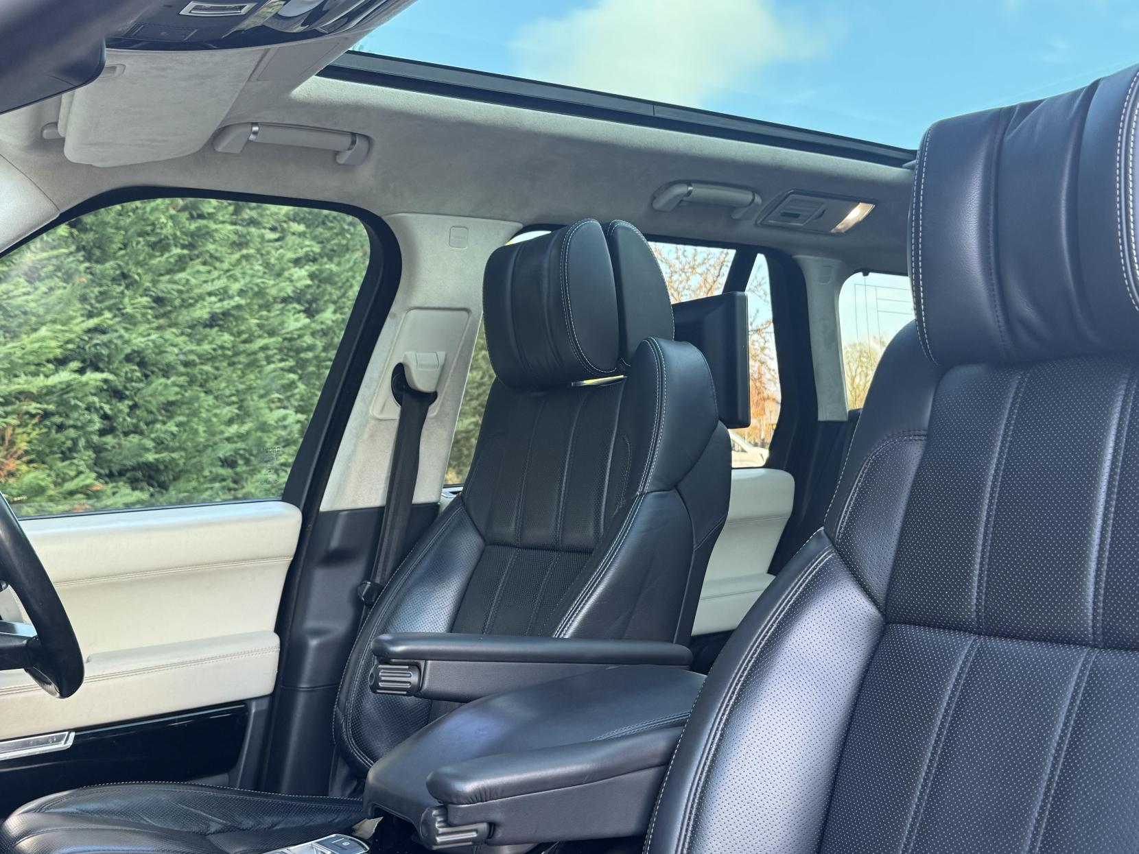 Land Rover Range Rover 3.0h SDV6 Autobiography SUV 5dr Diesel Hybrid Auto 4WD Euro 6 (s/s) (340 ps)