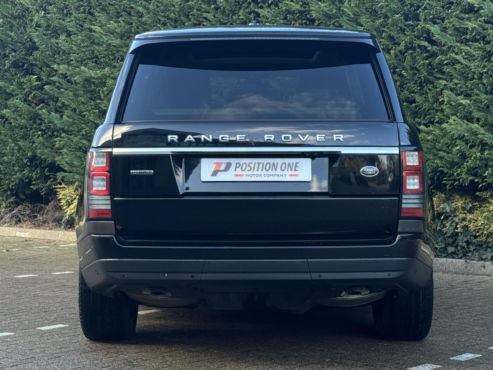 Land Rover Range Rover 3.0h SDV6 Autobiography SUV 5dr Diesel Hybrid Auto 4WD Euro 6 (s/s) (340 ps)