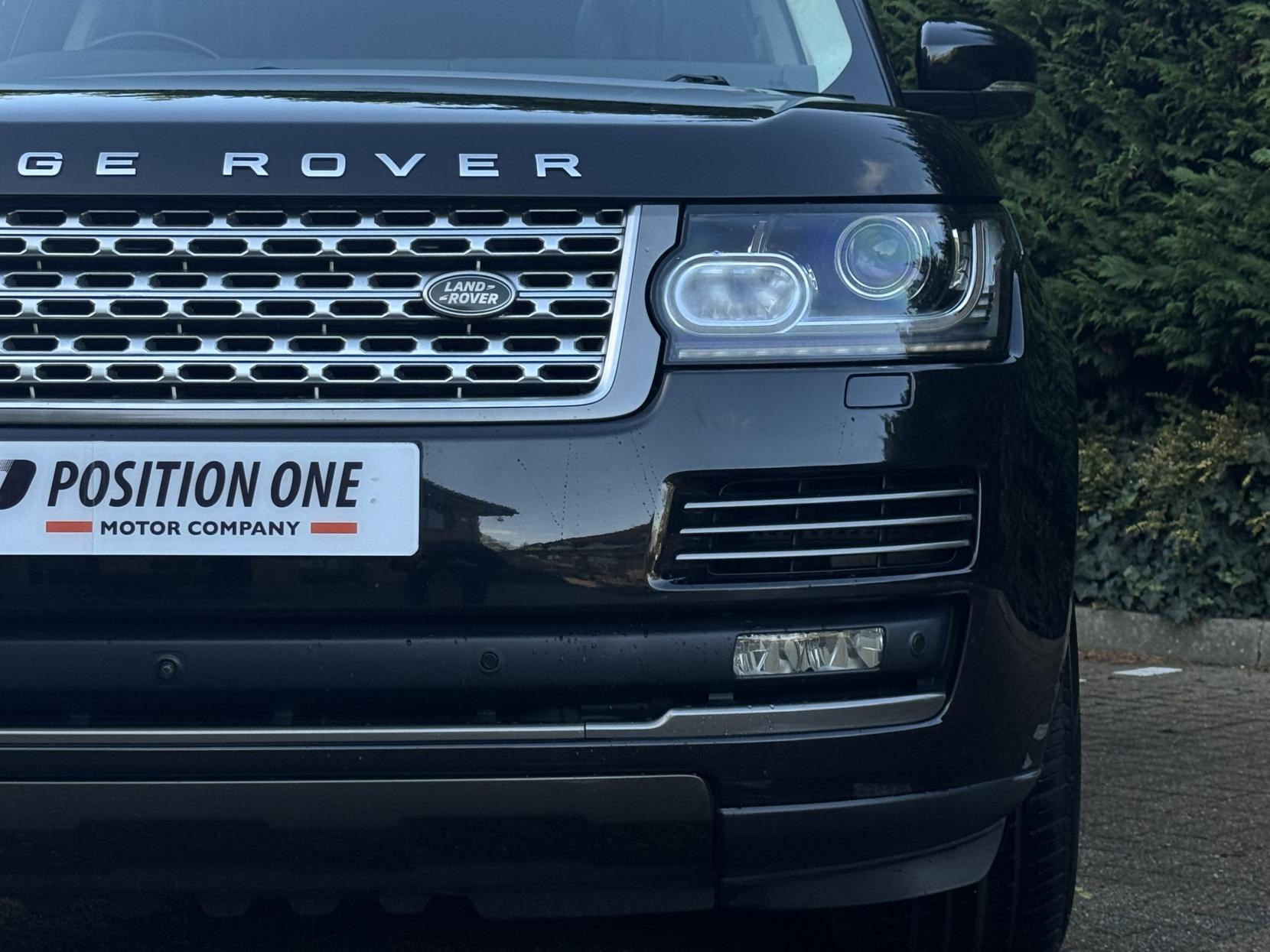 Land Rover Range Rover 3.0h SDV6 Autobiography SUV 5dr Diesel Hybrid Auto 4WD Euro 6 (s/s) (340 ps)