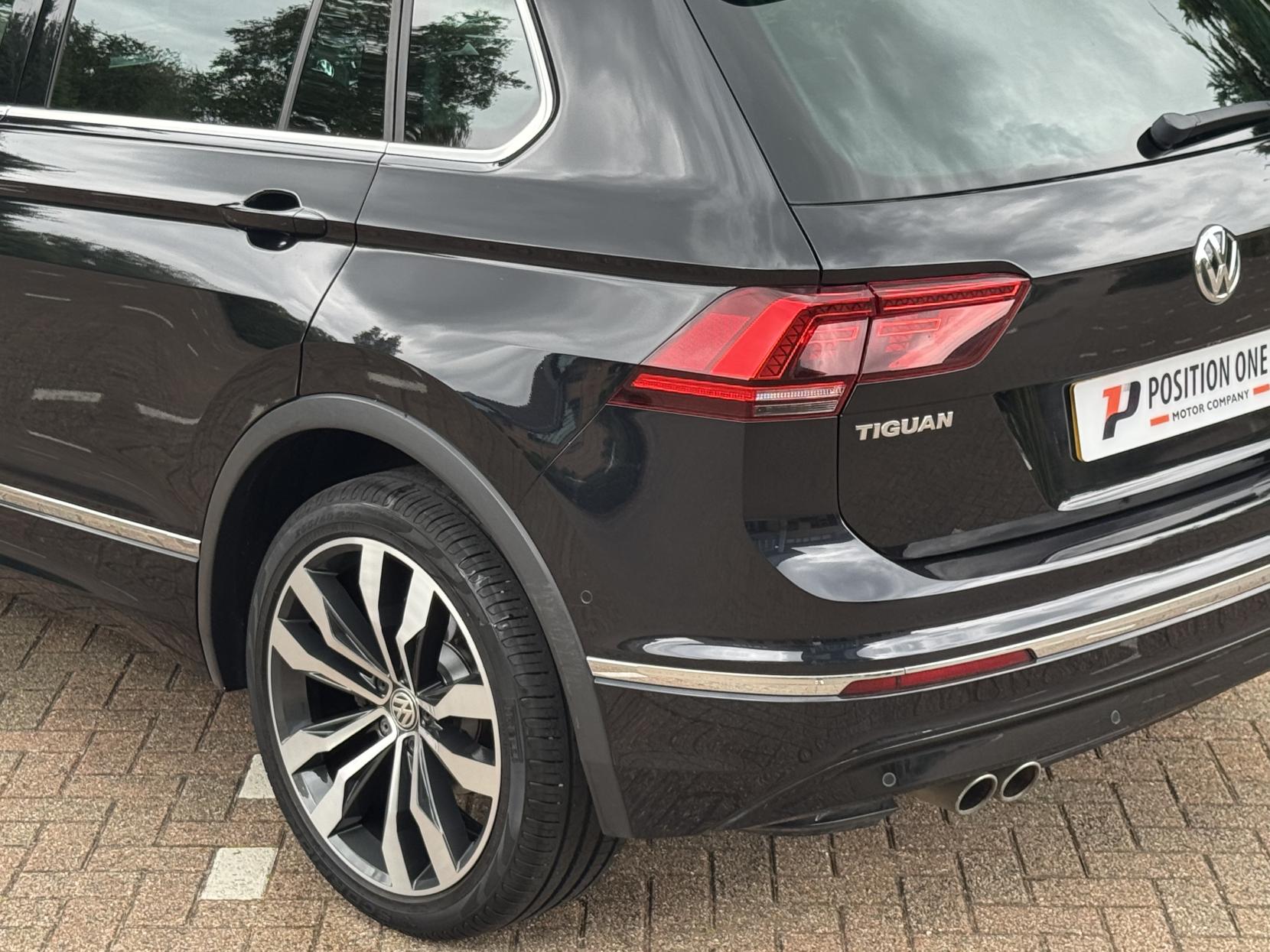 Volkswagen Tiguan 2.0 TSI R-Line Tech SUV 5dr Petrol DSG 4Motion Euro 6 (s/s) (190 ps)