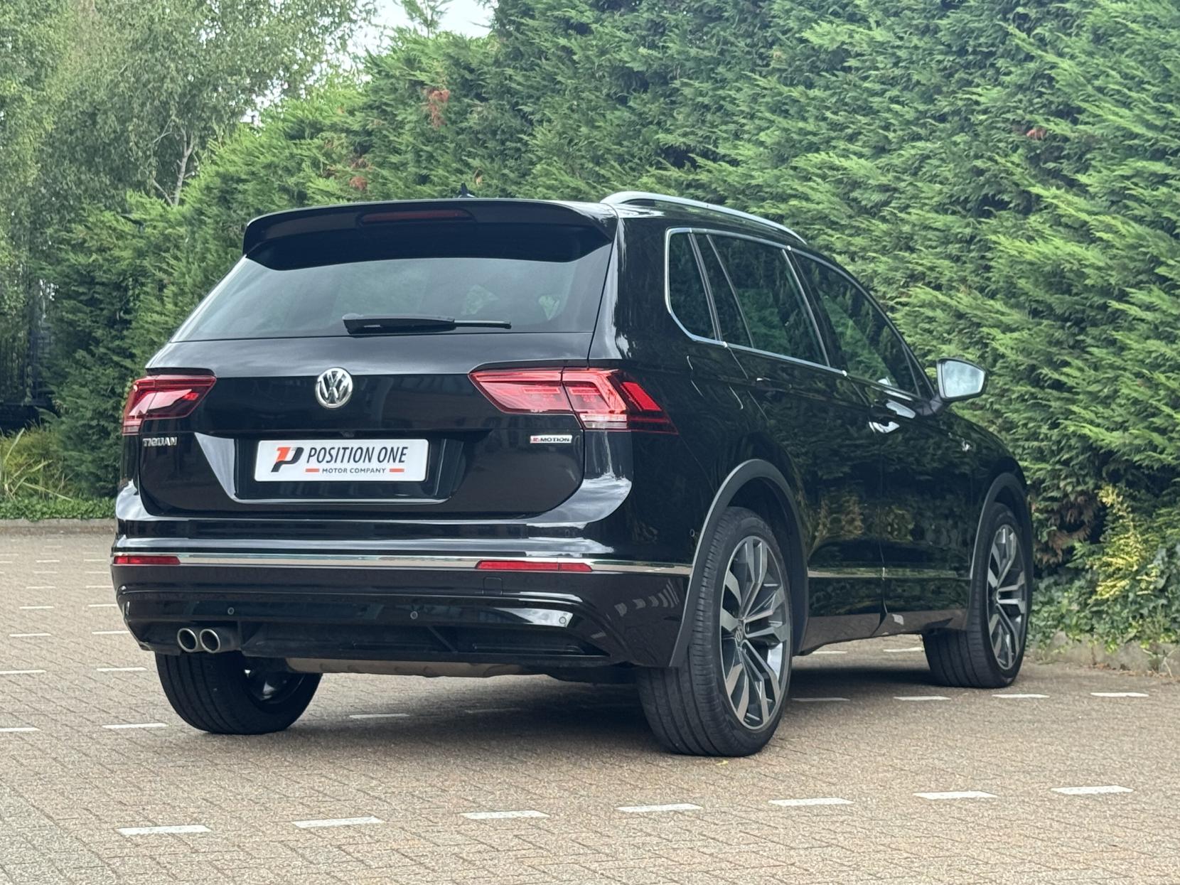 Volkswagen Tiguan 2.0 TSI R-Line Tech SUV 5dr Petrol DSG 4Motion Euro 6 (s/s) (190 ps)