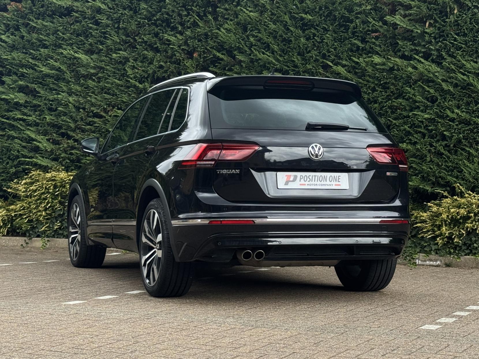 Volkswagen Tiguan 2.0 TSI R-Line Tech SUV 5dr Petrol DSG 4Motion Euro 6 (s/s) (190 ps)