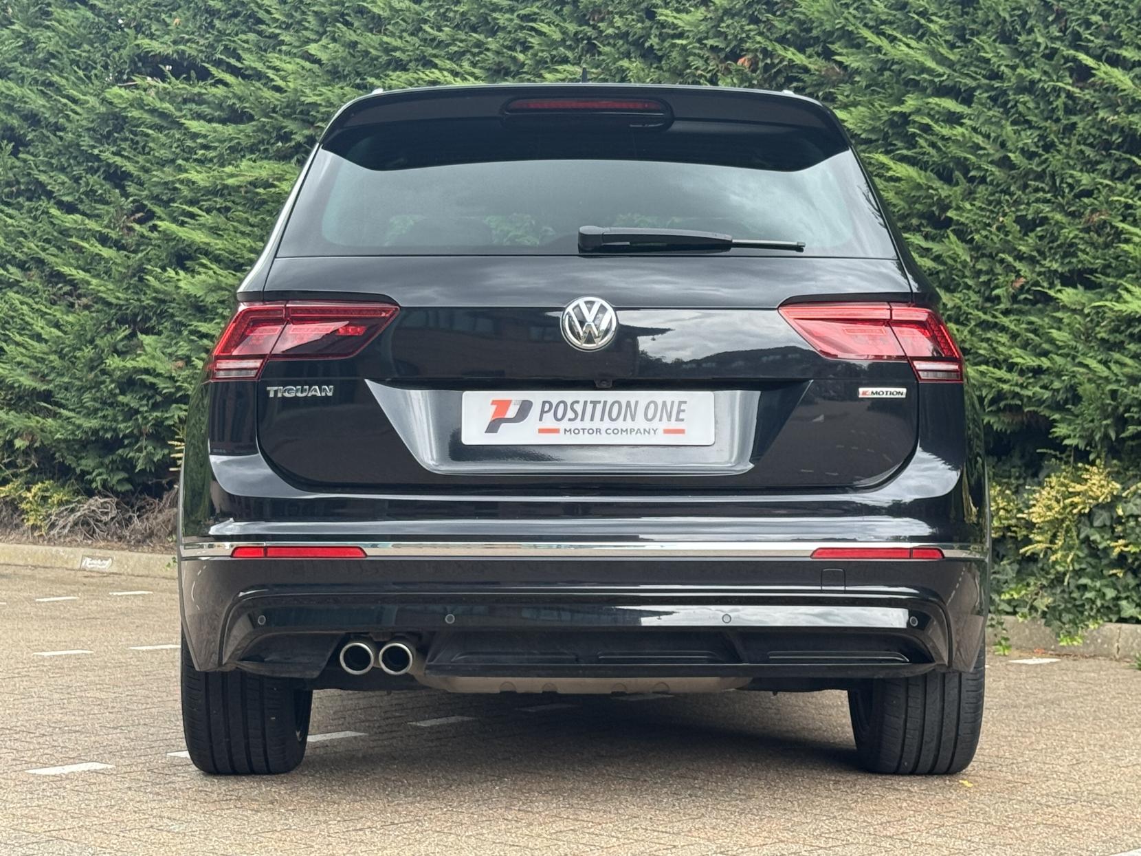 Volkswagen Tiguan 2.0 TSI R-Line Tech SUV 5dr Petrol DSG 4Motion Euro 6 (s/s) (190 ps)