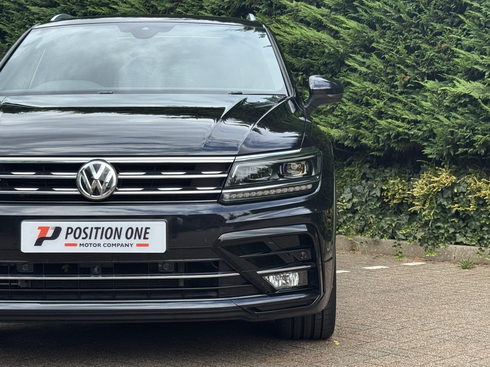 Volkswagen Tiguan 2.0 TSI R-Line Tech SUV 5dr Petrol DSG 4Motion Euro 6 (s/s) (190 ps)