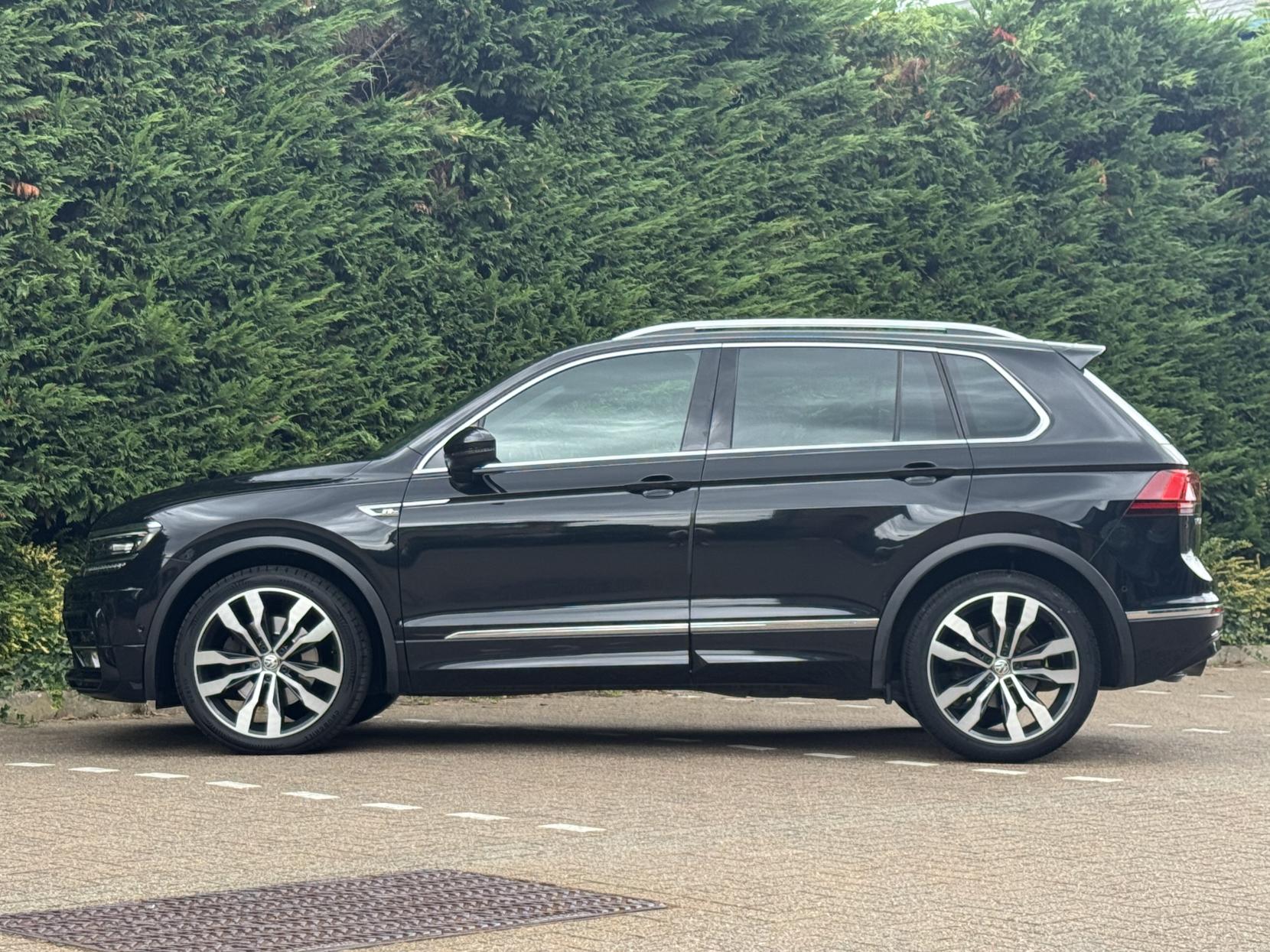 Volkswagen Tiguan 2.0 TSI R-Line Tech SUV 5dr Petrol DSG 4Motion Euro 6 (s/s) (190 ps)