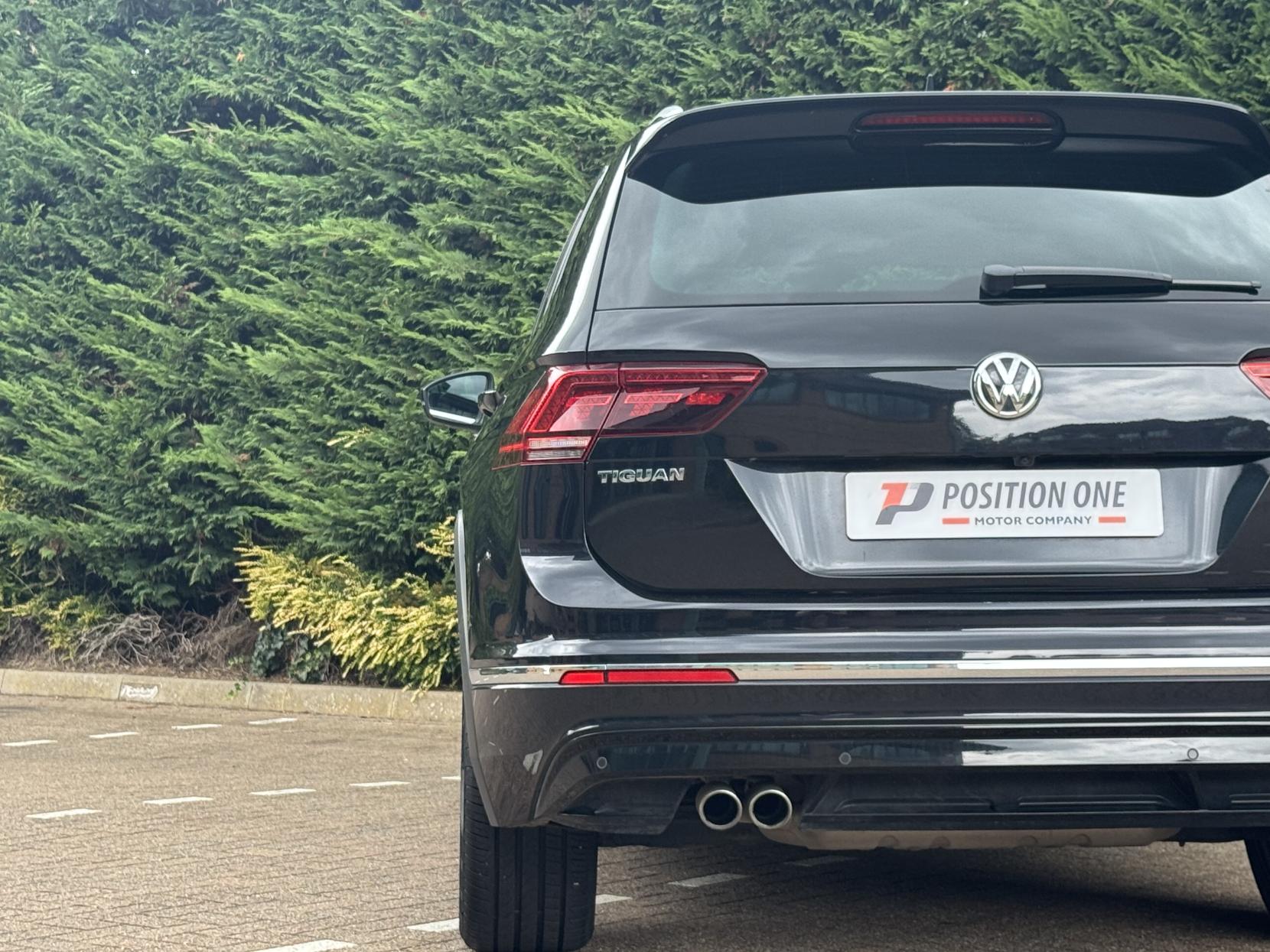 Volkswagen Tiguan 2.0 TSI R-Line Tech SUV 5dr Petrol DSG 4Motion Euro 6 (s/s) (190 ps)