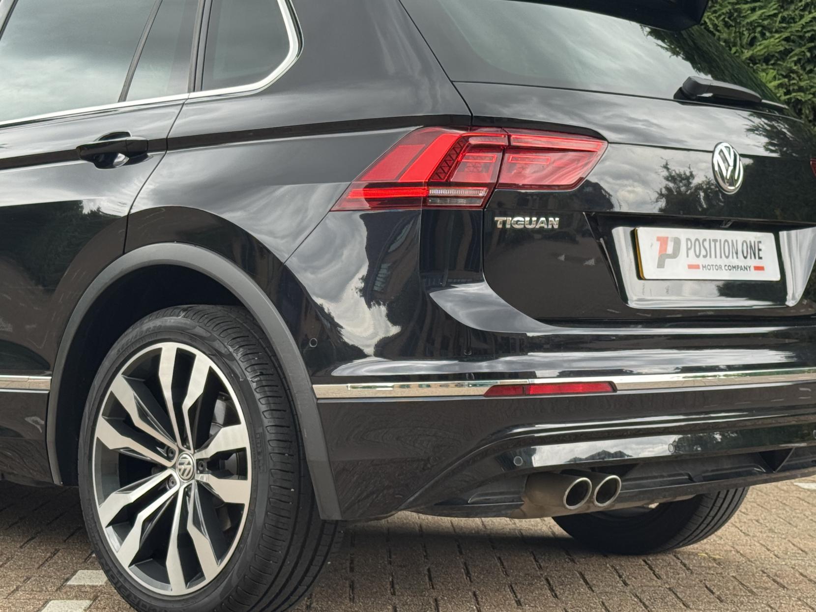 Volkswagen Tiguan 2.0 TSI R-Line Tech SUV 5dr Petrol DSG 4Motion Euro 6 (s/s) (190 ps)
