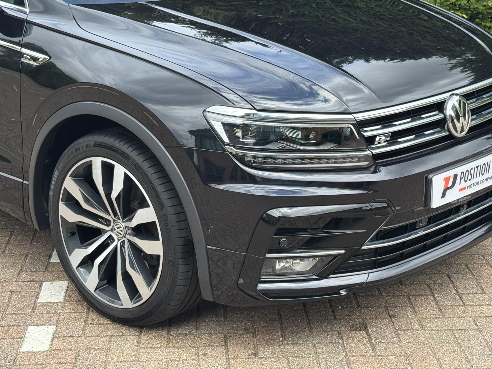 Volkswagen Tiguan 2.0 TSI R-Line Tech SUV 5dr Petrol DSG 4Motion Euro 6 (s/s) (190 ps)