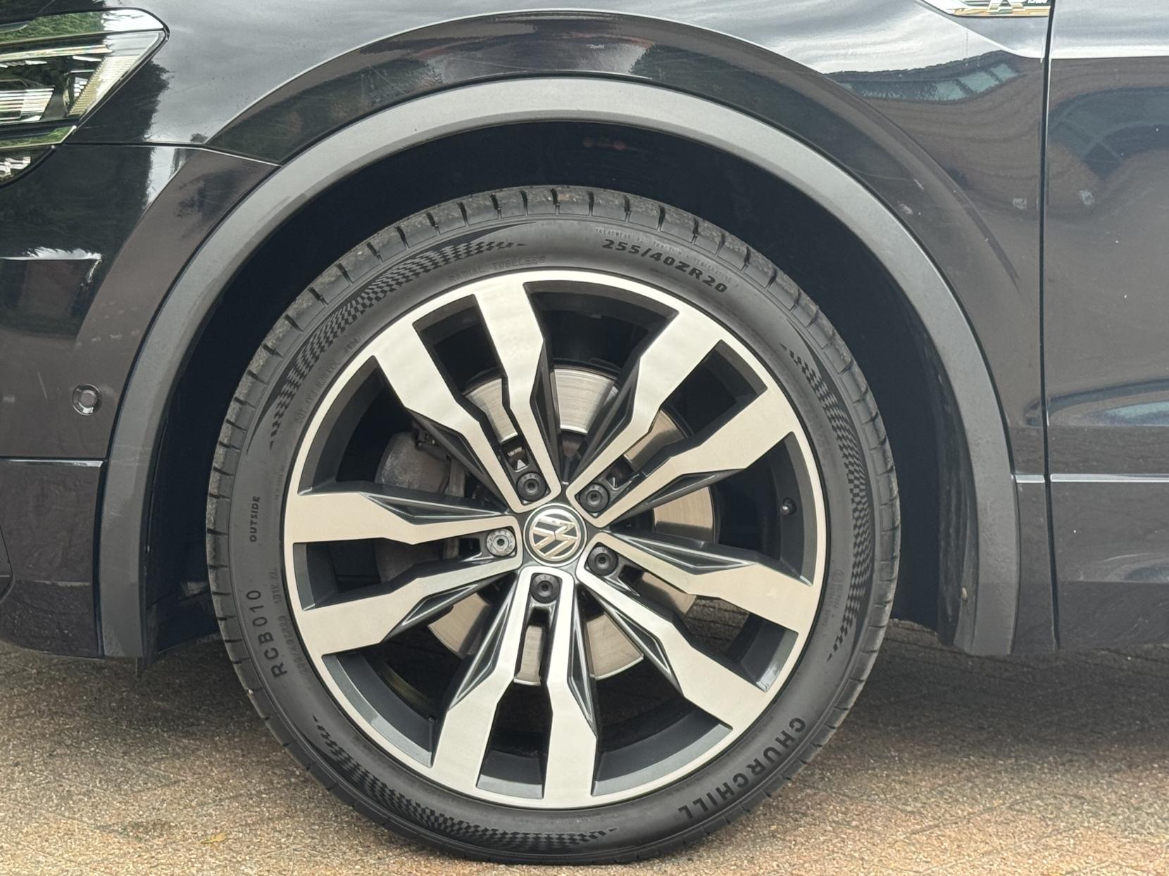 Volkswagen Tiguan 2.0 TSI R-Line Tech SUV 5dr Petrol DSG 4Motion Euro 6 (s/s) (190 ps)