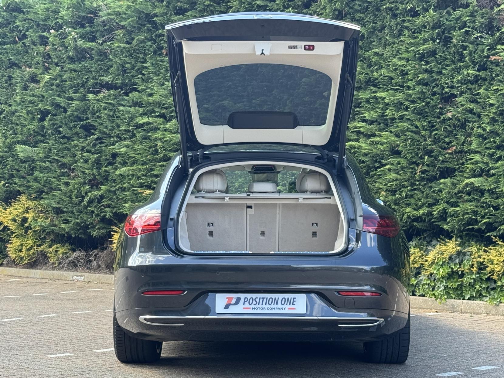 Mercedes-Benz EQS EQS 450+ 108.4kWh Exclusive Luxury Saloon 5dr Electric Auto (333 ps)