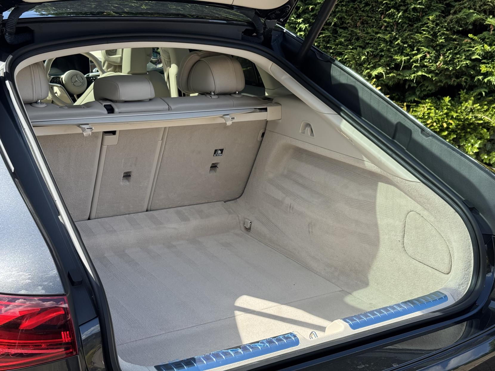 Mercedes-Benz EQS EQS 450+ 108.4kWh Exclusive Luxury Saloon 5dr Electric Auto (333 ps)