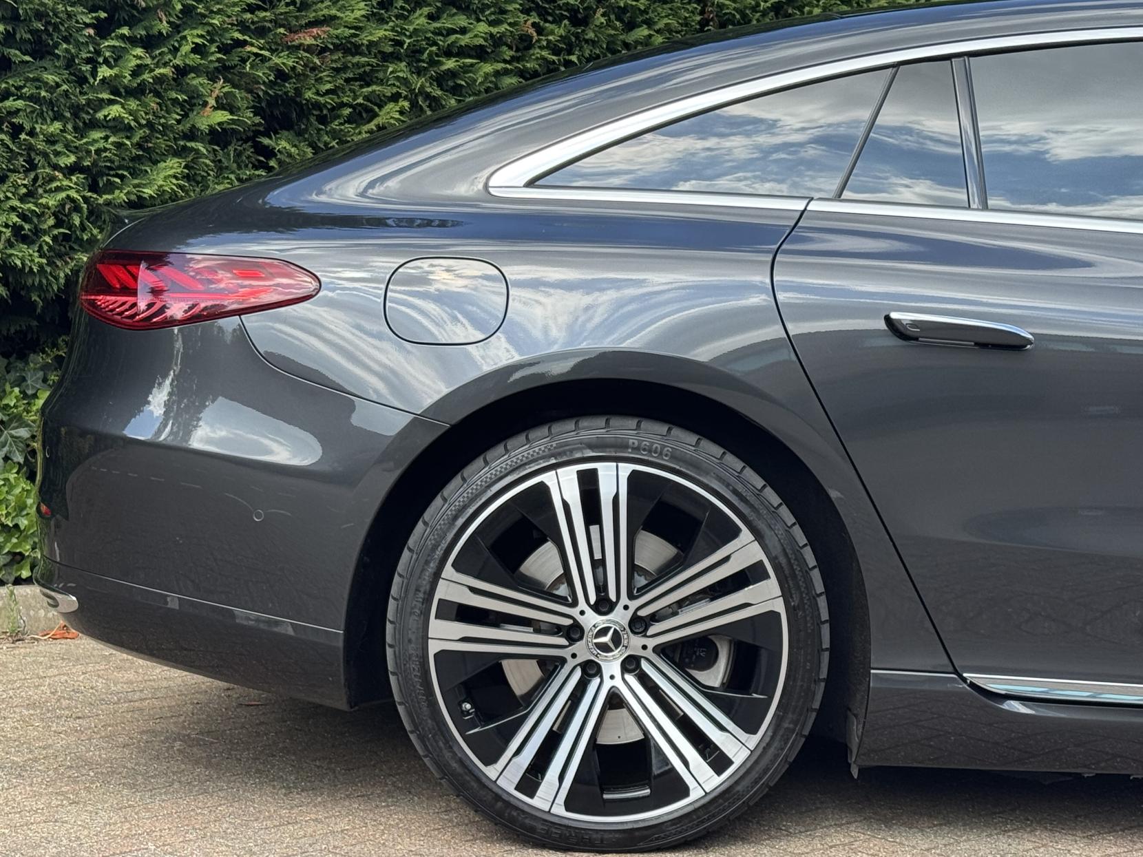 Mercedes-Benz EQS EQS 450+ 108.4kWh Exclusive Luxury Saloon 5dr Electric Auto (333 ps)