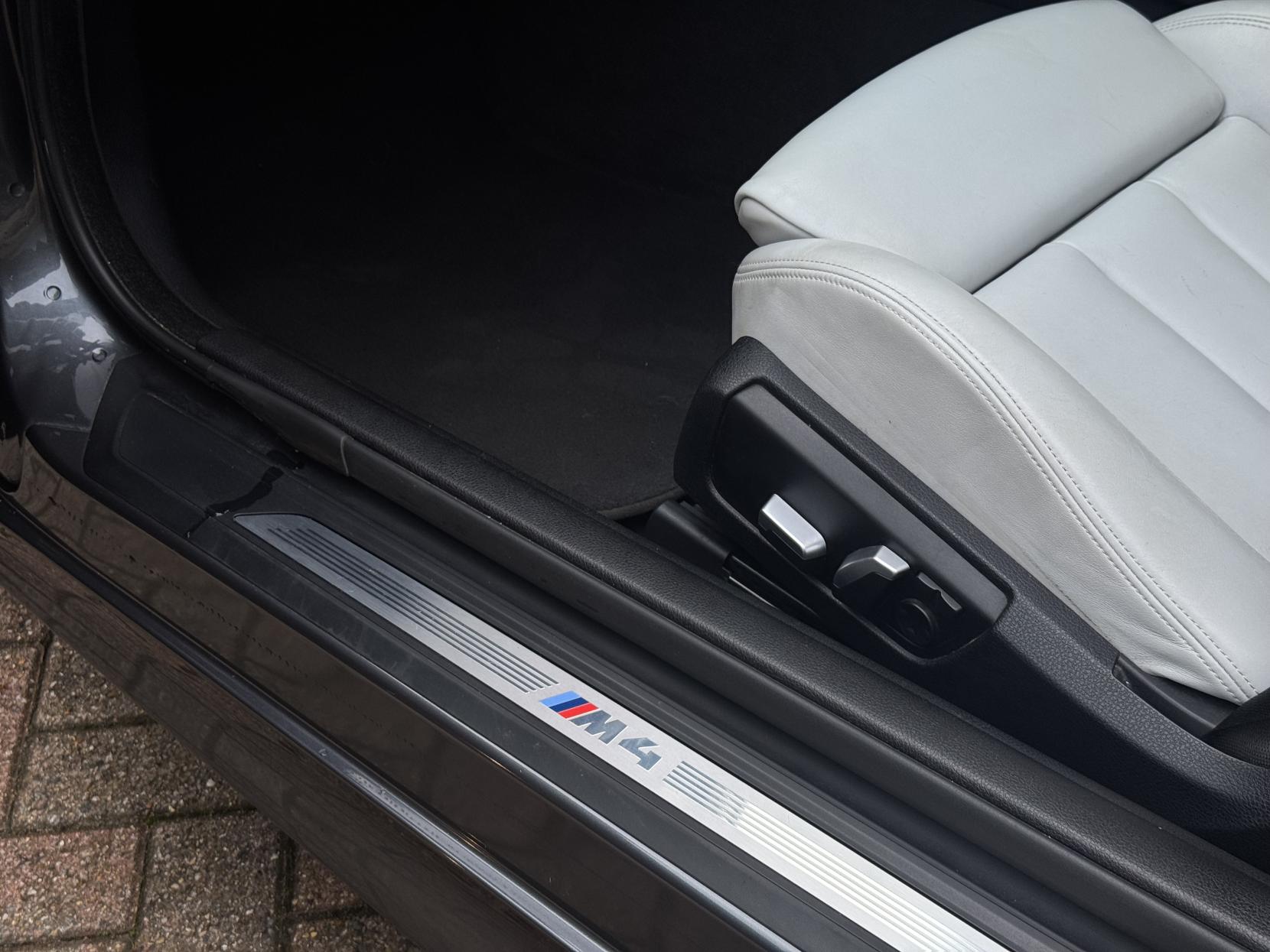 BMW M4 3.0 BiTurbo Competition Convertible 2dr Petrol DCT Euro 6 (s/s) (450 ps)