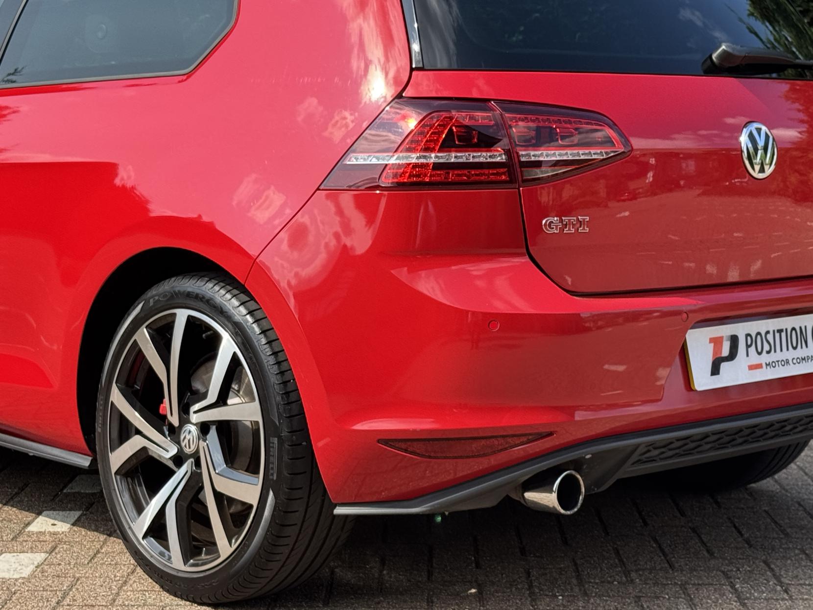 Volkswagen Golf 2.0 TSI BlueMotion Tech GTI Hatchback 3dr Petrol Manual Euro 6 (s/s) (220 ps)