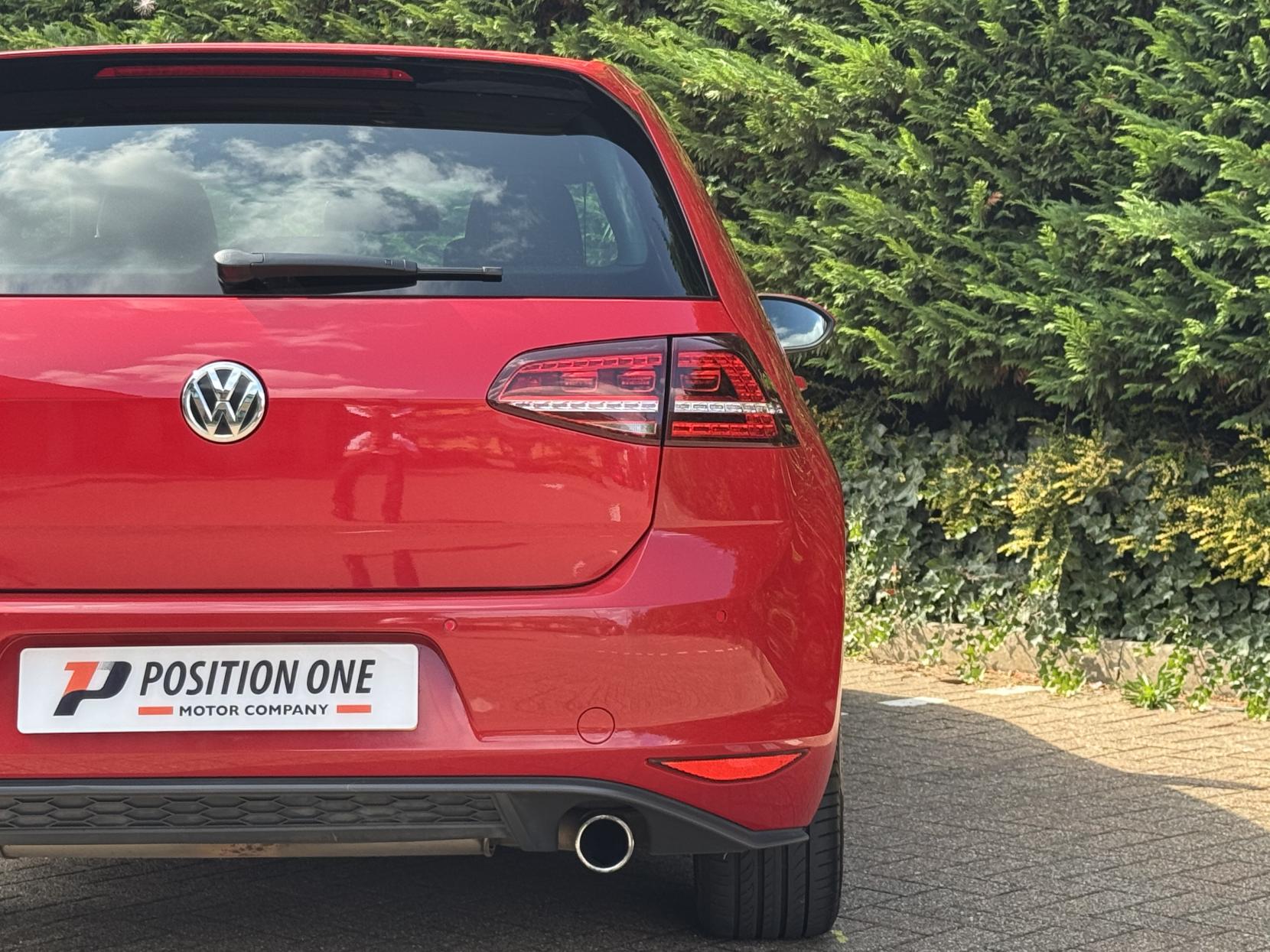 Volkswagen Golf 2.0 TSI BlueMotion Tech GTI Hatchback 3dr Petrol Manual Euro 6 (s/s) (220 ps)