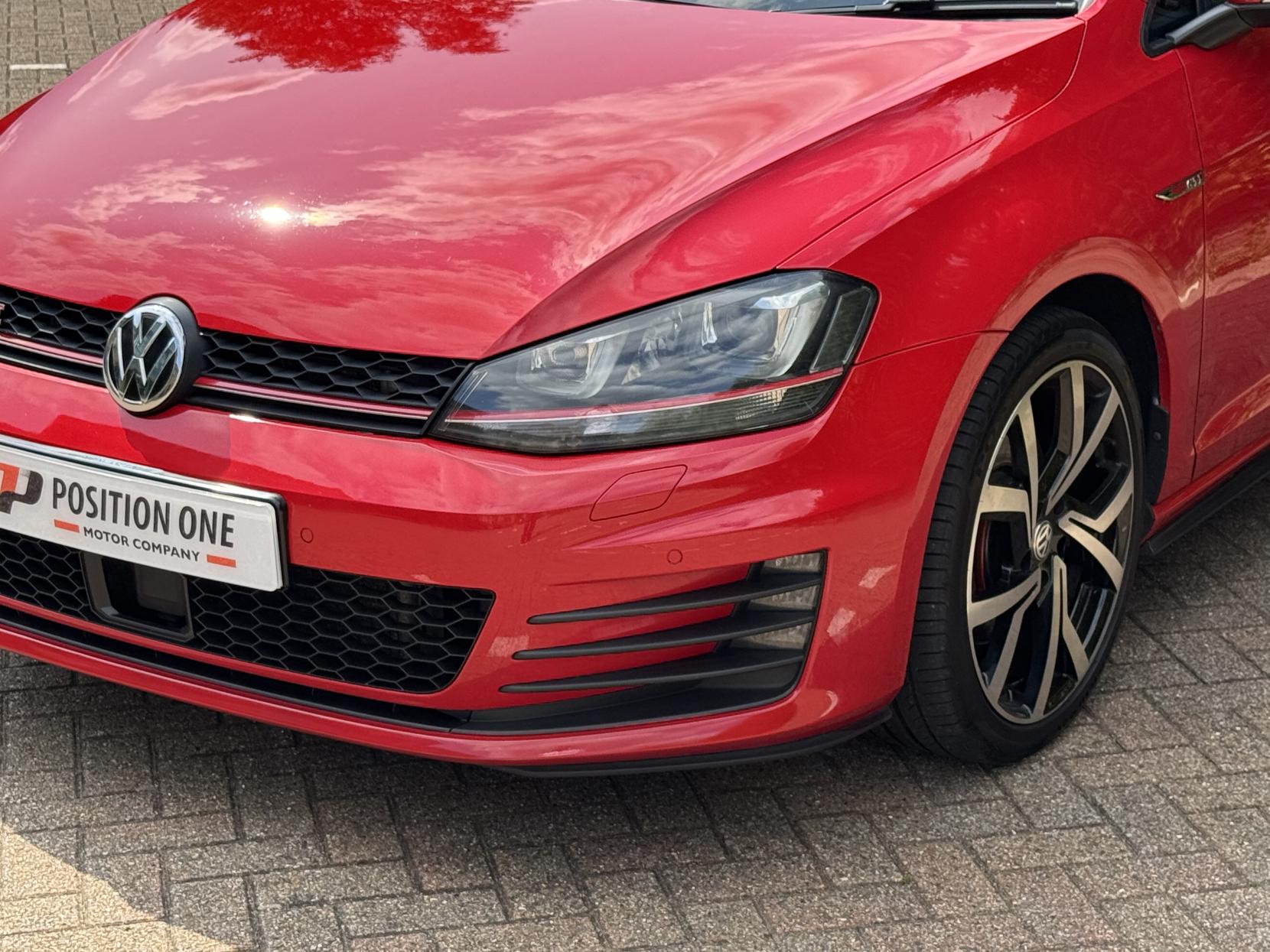 Volkswagen Golf 2.0 TSI BlueMotion Tech GTI Hatchback 3dr Petrol Manual Euro 6 (s/s) (220 ps)
