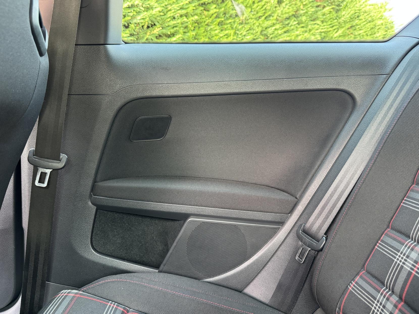 Volkswagen Golf 2.0 TSI BlueMotion Tech GTI Hatchback 3dr Petrol Manual Euro 6 (s/s) (220 ps)