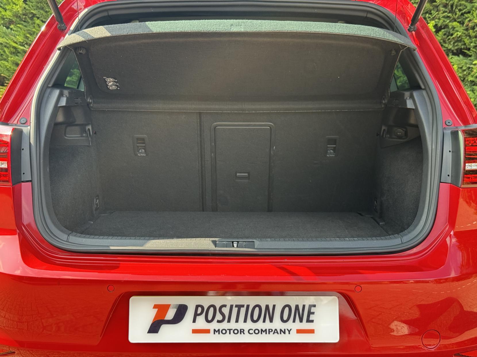 Volkswagen Golf 2.0 TSI BlueMotion Tech GTI Hatchback 3dr Petrol Manual Euro 6 (s/s) (220 ps)