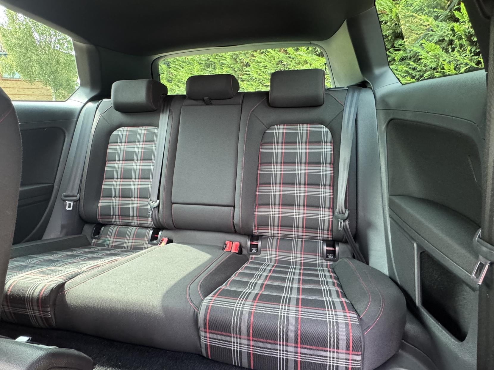Volkswagen Golf 2.0 TSI BlueMotion Tech GTI Hatchback 3dr Petrol Manual Euro 6 (s/s) (220 ps)