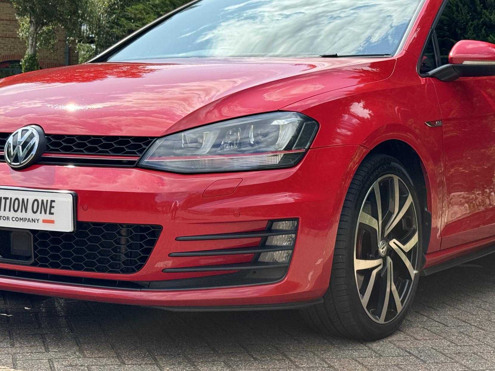 Volkswagen Golf 2.0 TSI BlueMotion Tech GTI Hatchback 3dr Petrol Manual Euro 6 (s/s) (220 ps)