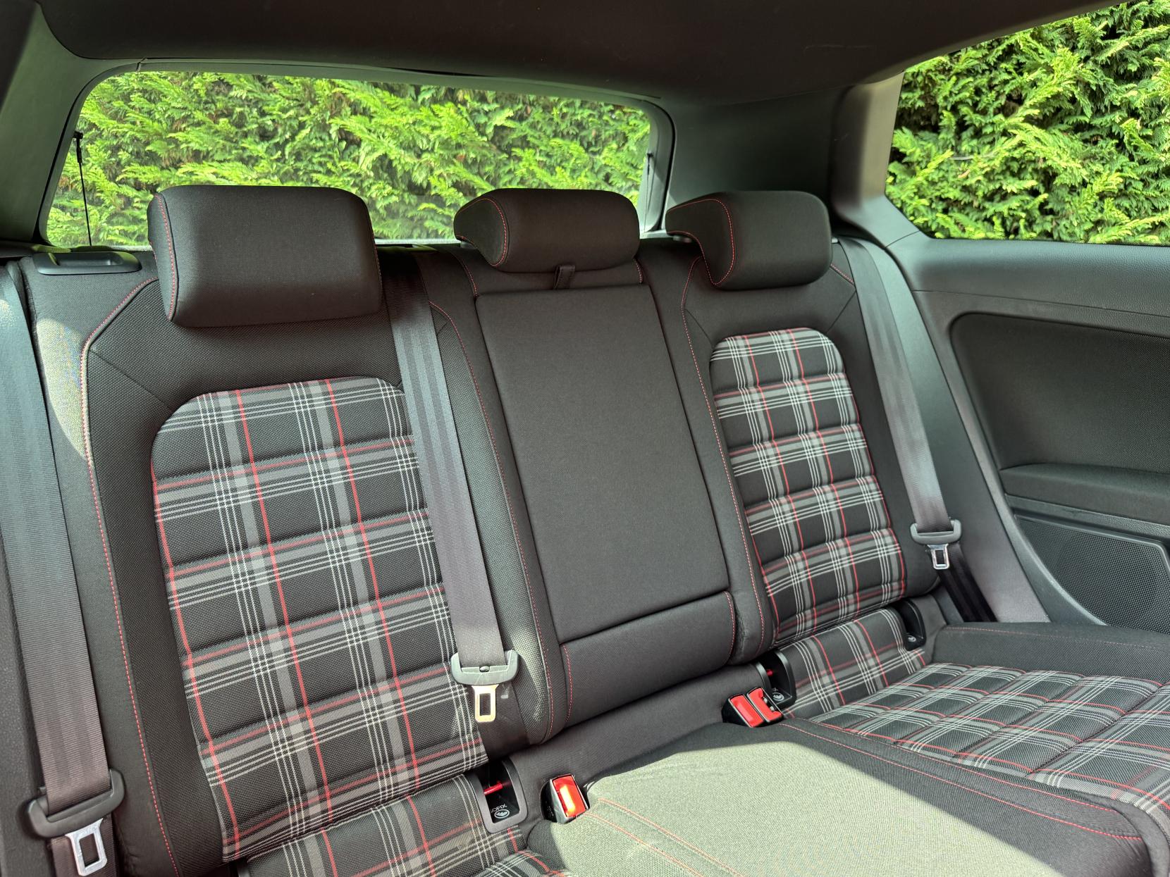 Volkswagen Golf 2.0 TSI BlueMotion Tech GTI Hatchback 3dr Petrol Manual Euro 6 (s/s) (220 ps)