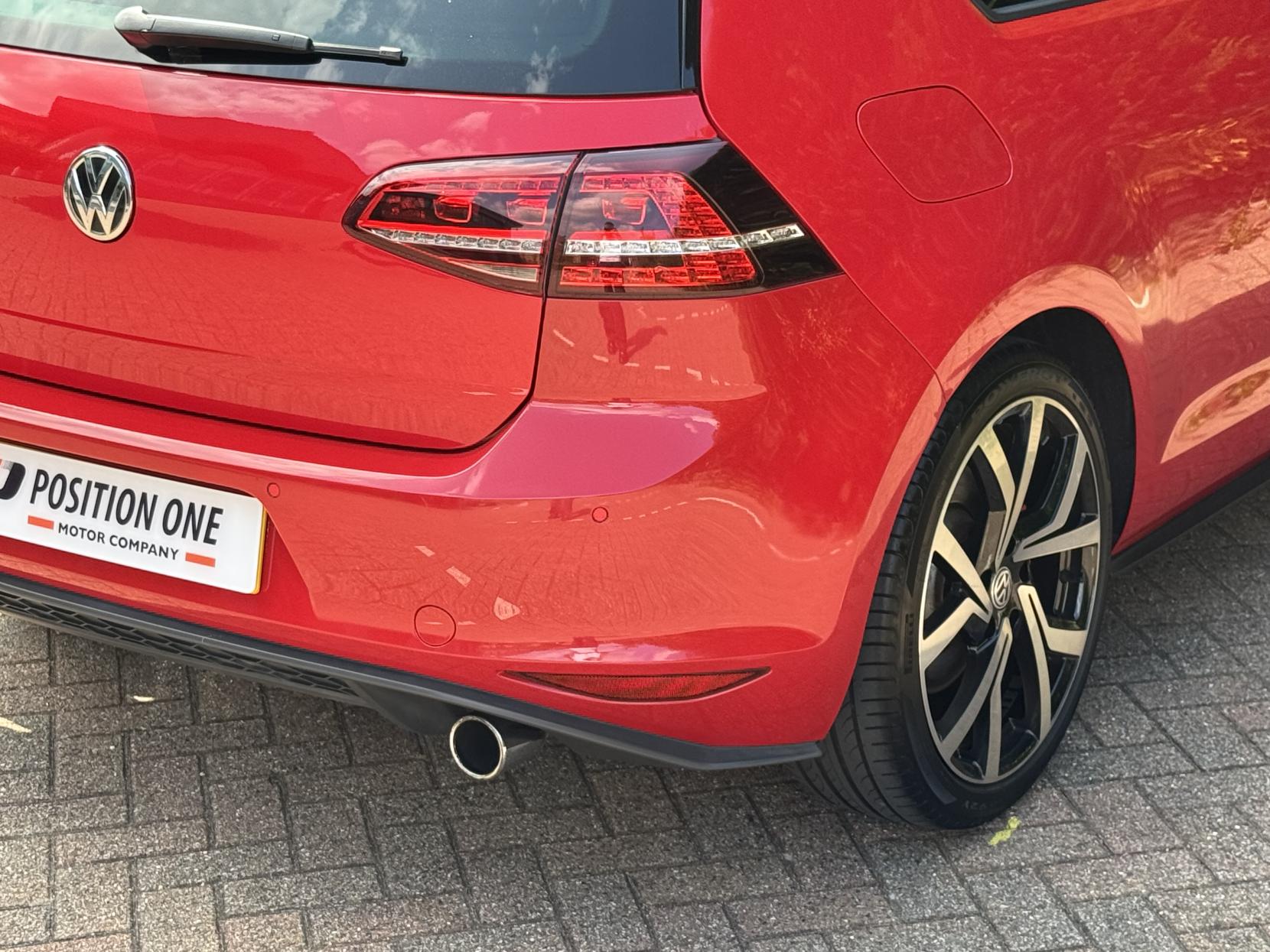 Volkswagen Golf 2.0 TSI BlueMotion Tech GTI Hatchback 3dr Petrol Manual Euro 6 (s/s) (220 ps)