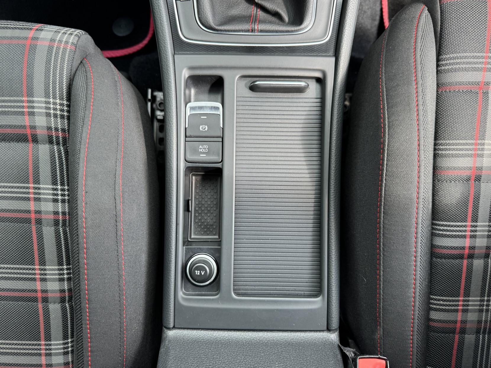Volkswagen Golf 2.0 TSI BlueMotion Tech GTI Hatchback 3dr Petrol Manual Euro 6 (s/s) (220 ps)