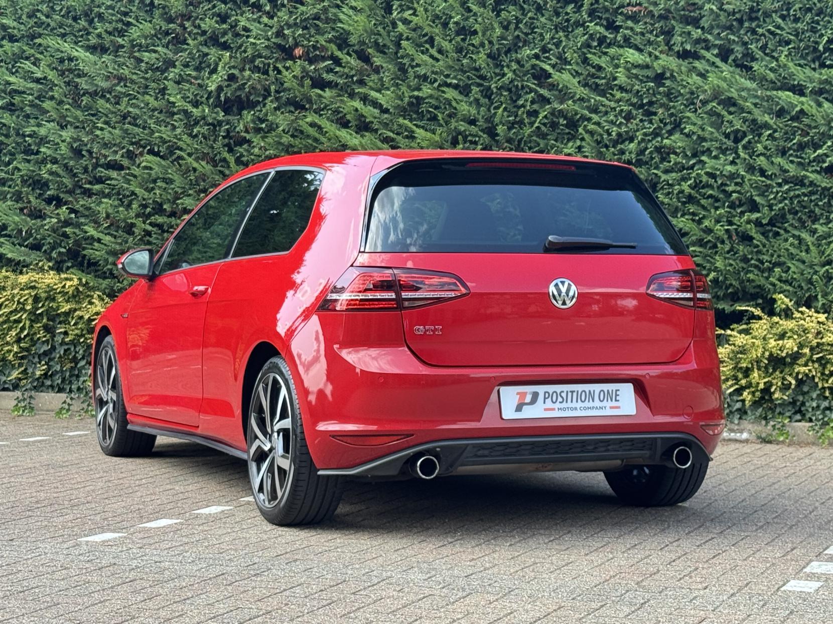 Volkswagen Golf 2.0 TSI BlueMotion Tech GTI Hatchback 3dr Petrol Manual Euro 6 (s/s) (220 ps)