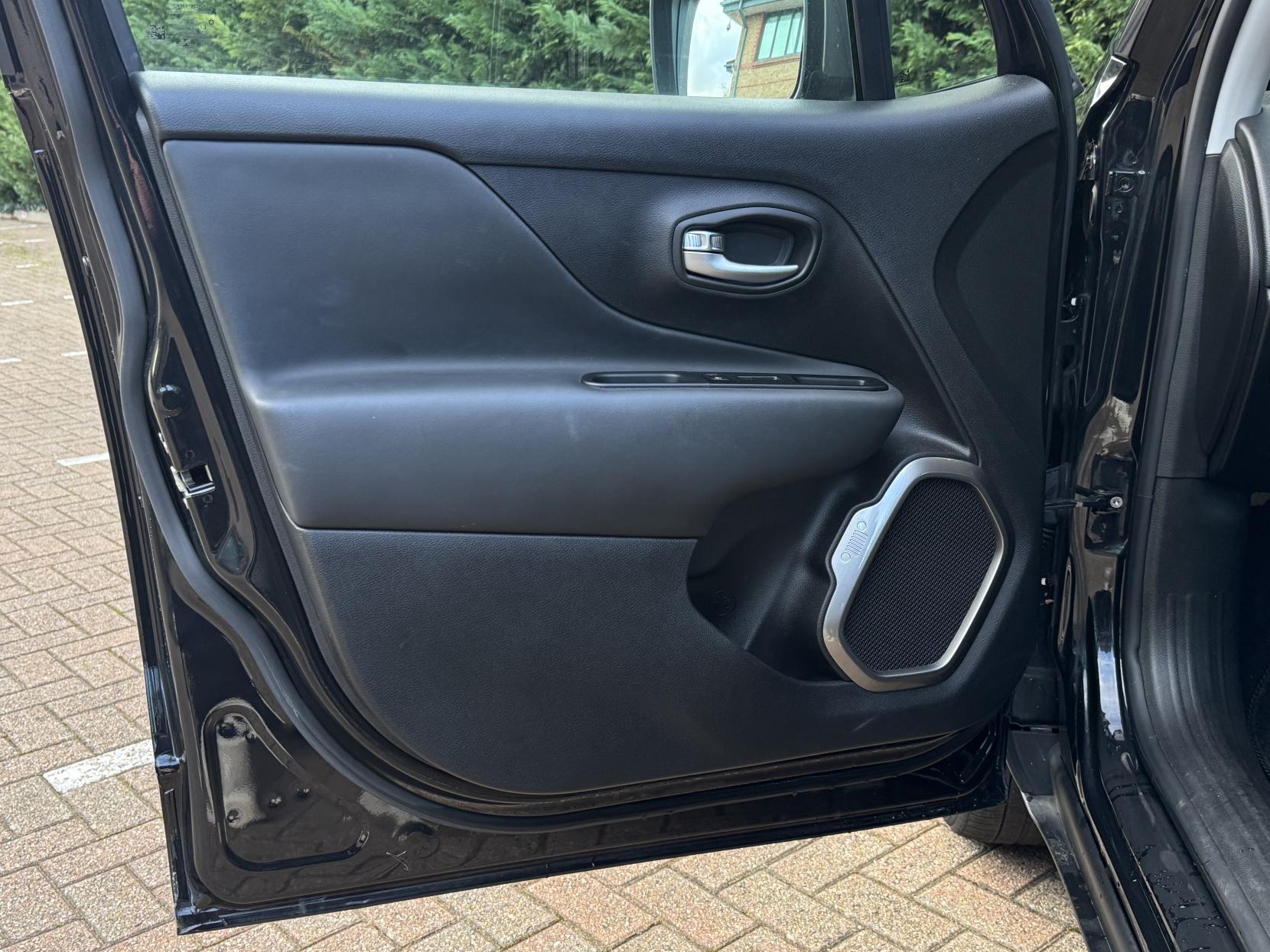 Jeep Renegade 1.0 GSE T3 Limited SUV 5dr Petrol Manual Euro 6 (s/s) (120 ps)