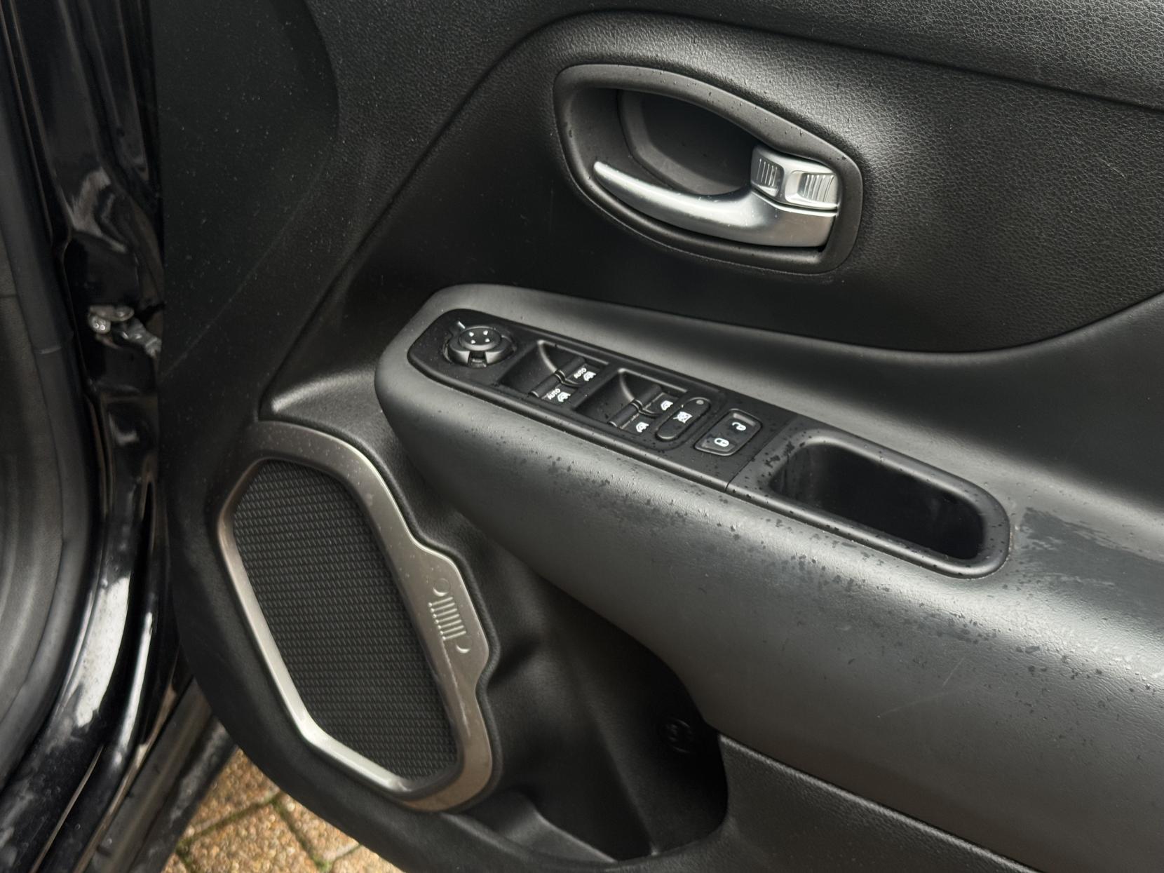 Jeep Renegade 1.0 GSE T3 Limited SUV 5dr Petrol Manual Euro 6 (s/s) (120 ps)