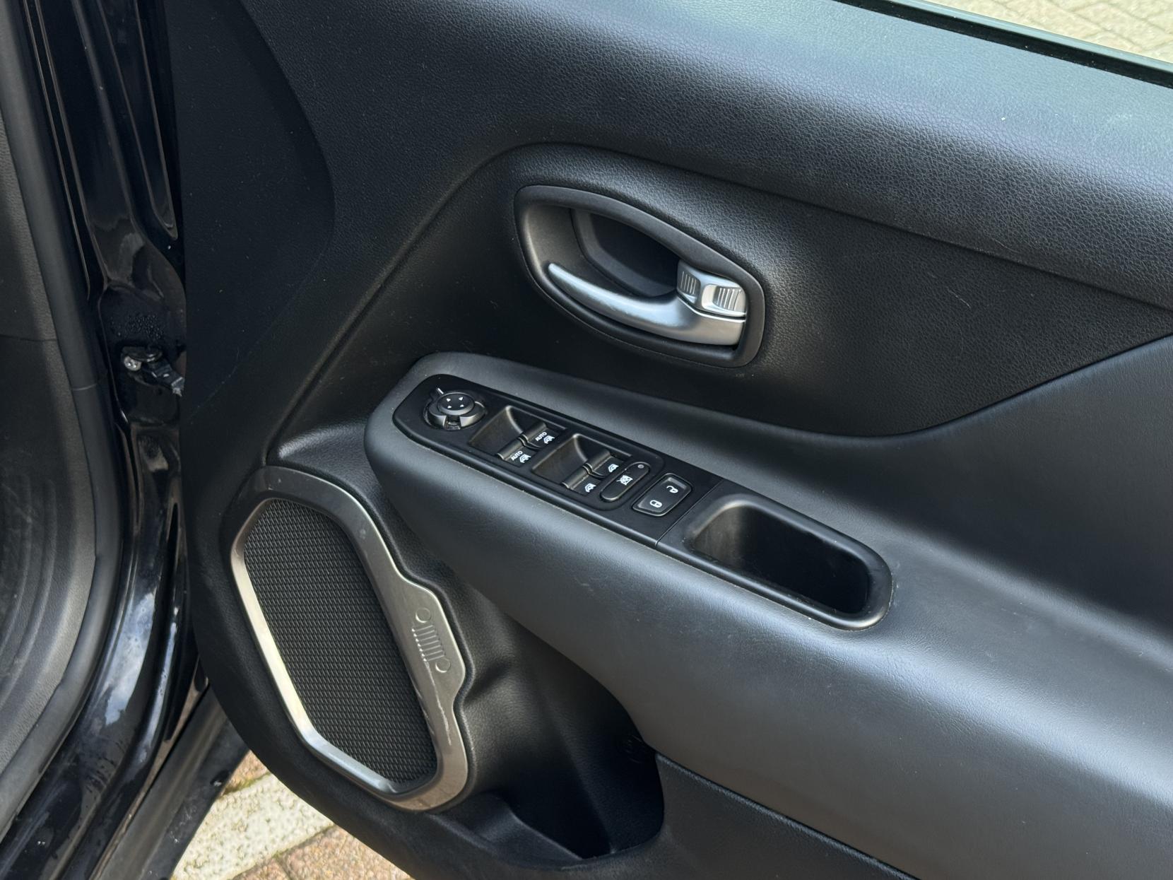 Jeep Renegade 1.0 GSE T3 Limited SUV 5dr Petrol Manual Euro 6 (s/s) (120 ps)