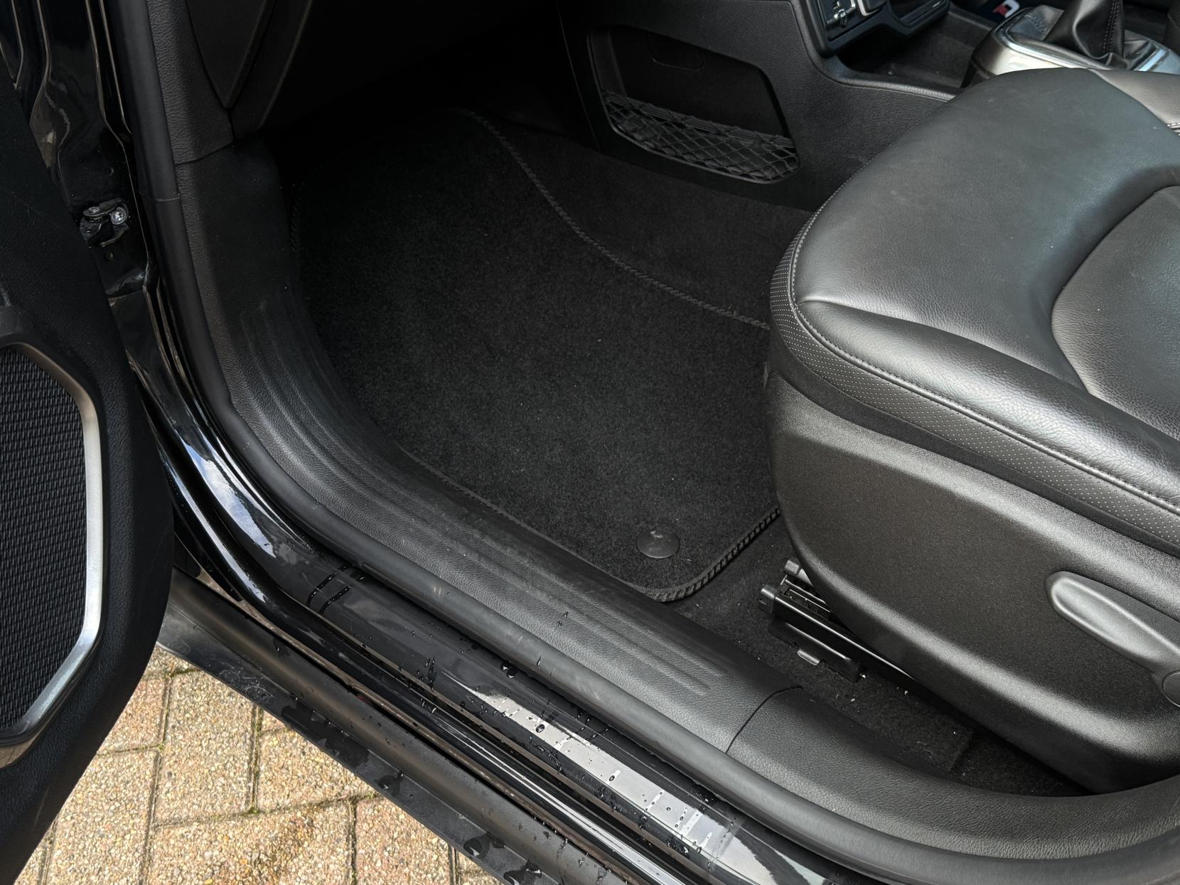 Jeep Renegade 1.0 GSE T3 Limited SUV 5dr Petrol Manual Euro 6 (s/s) (120 ps)