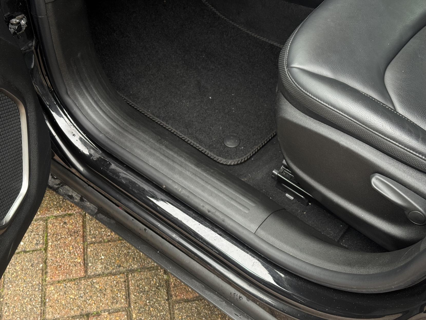 Jeep Renegade 1.0 GSE T3 Limited SUV 5dr Petrol Manual Euro 6 (s/s) (120 ps)