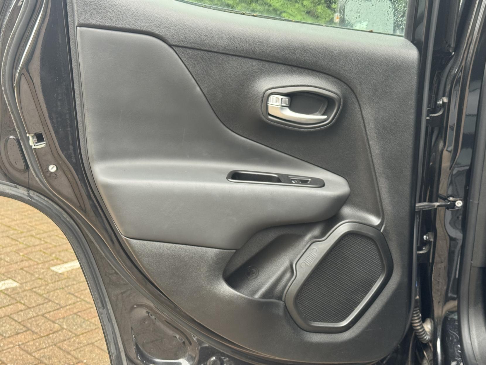 Jeep Renegade 1.0 GSE T3 Limited SUV 5dr Petrol Manual Euro 6 (s/s) (120 ps)