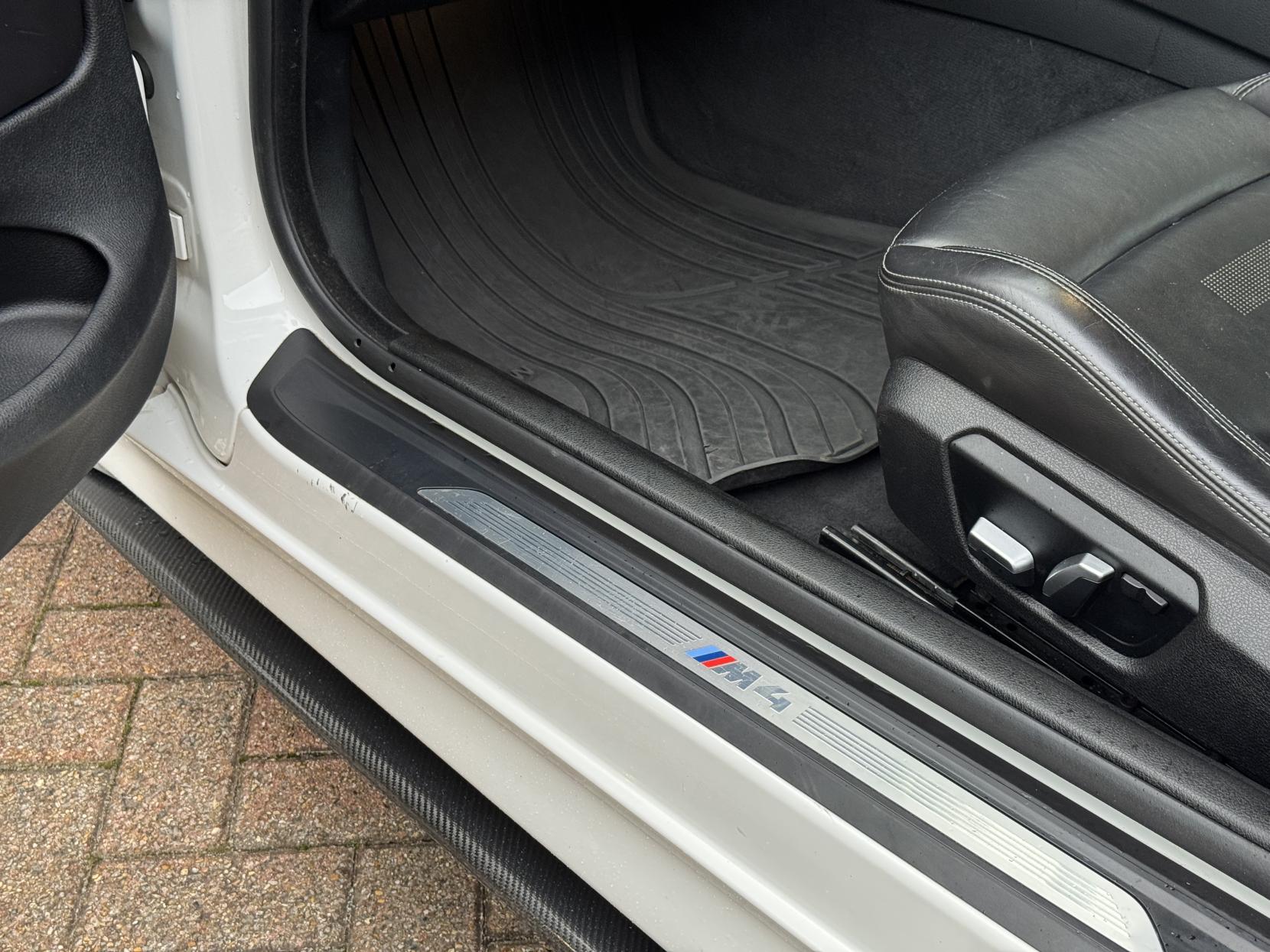 BMW M4 3.0 BiTurbo Competition Coupe 2dr Petrol Manual Euro 6 (s/s) (450 ps)