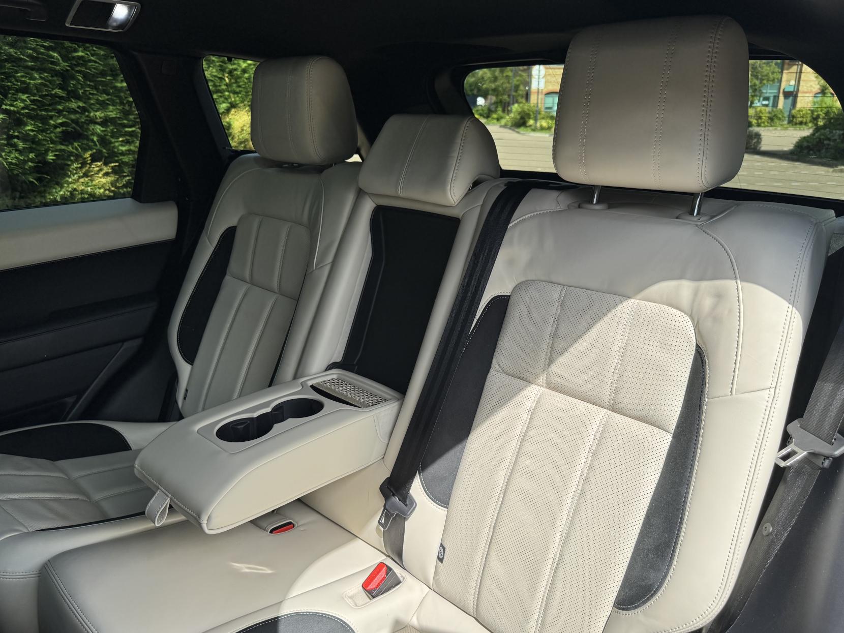 Land Rover Range Rover Sport 2.0 P400e 13.1kWh HSE GPF Dynamic SUV 5dr Petrol Plug-in Hybrid Auto 4WD Euro 6 (s/s) (404 ps)