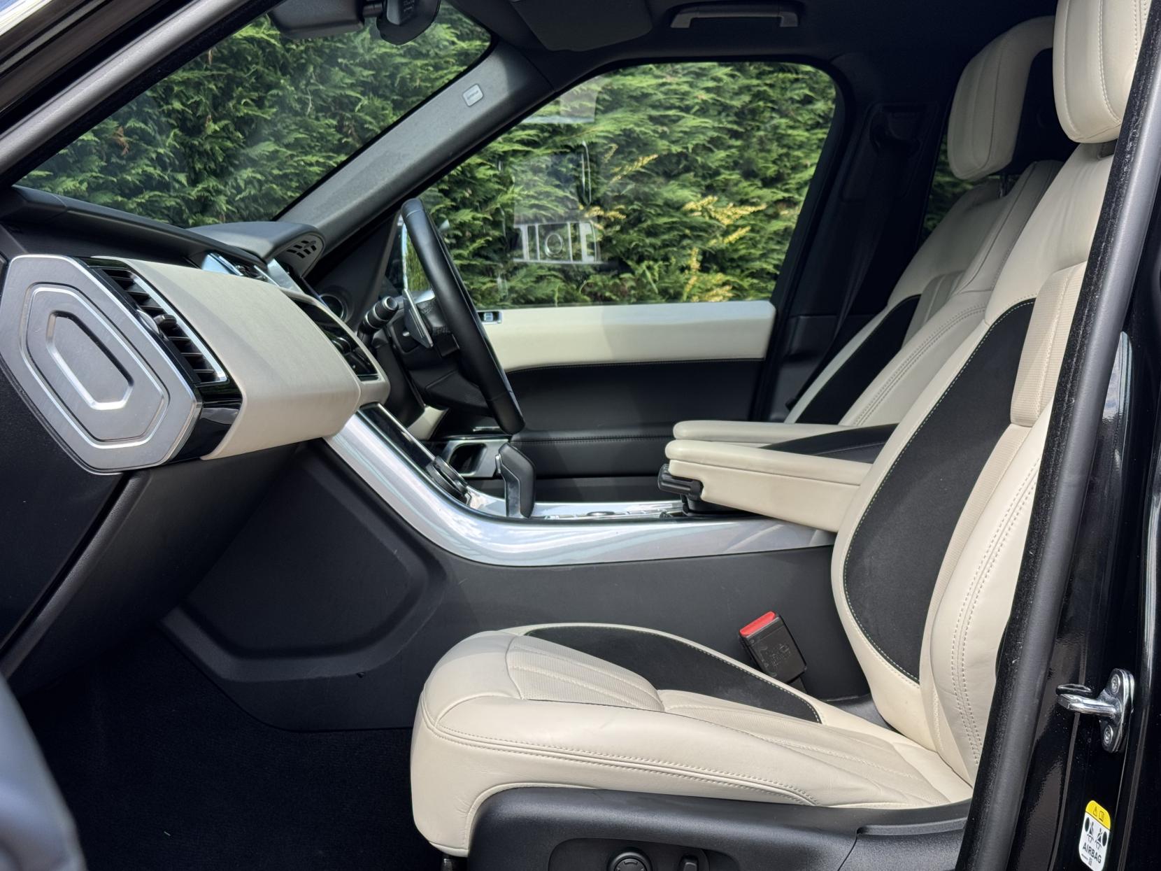 Land Rover Range Rover Sport 2.0 P400e 13.1kWh HSE GPF Dynamic SUV 5dr Petrol Plug-in Hybrid Auto 4WD Euro 6 (s/s) (404 ps)