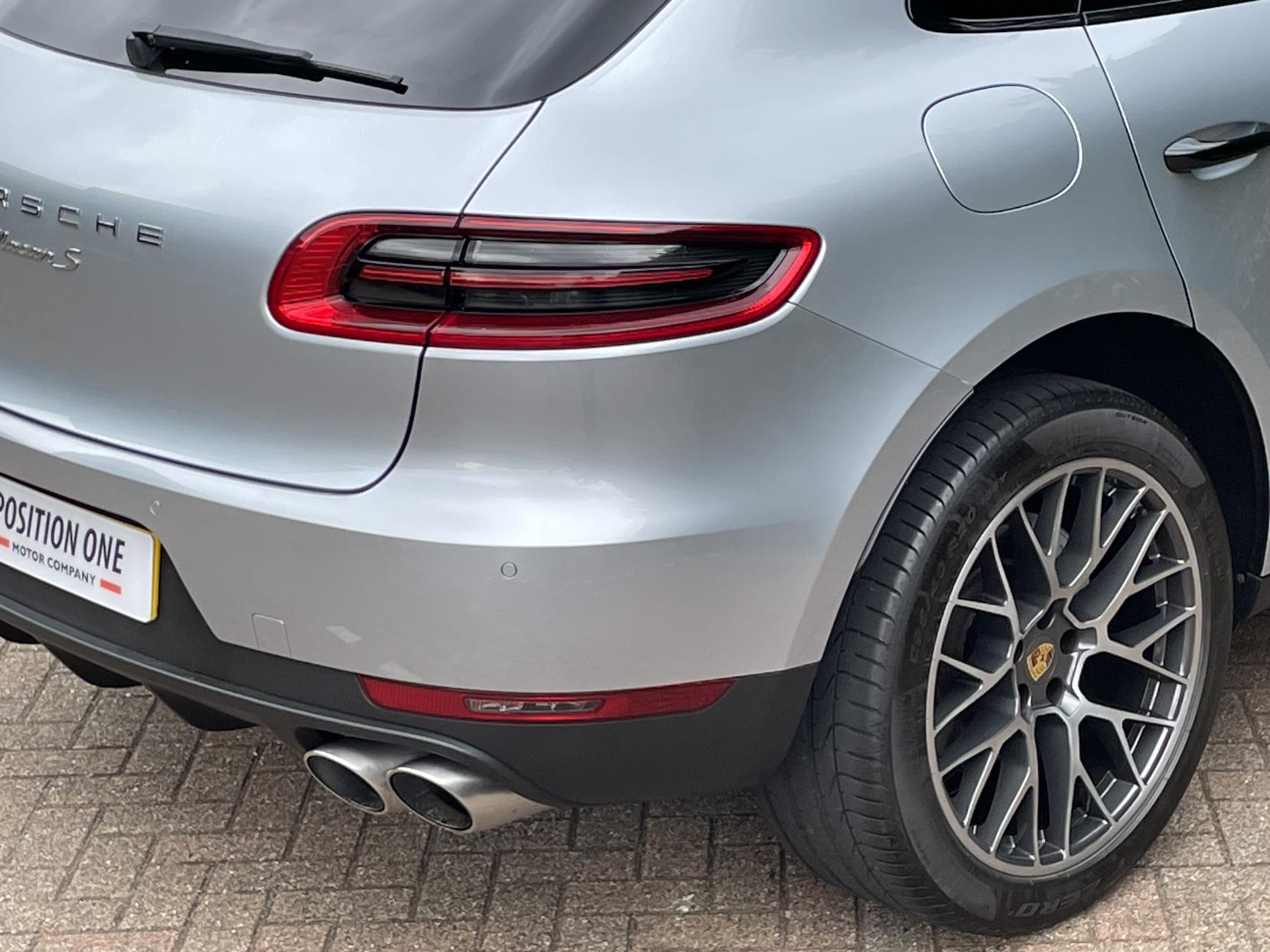 Porsche Macan 3.0 V6 S SUV 5dr Petrol PDK 4WD Euro 6 (s/s) (340 ps)
