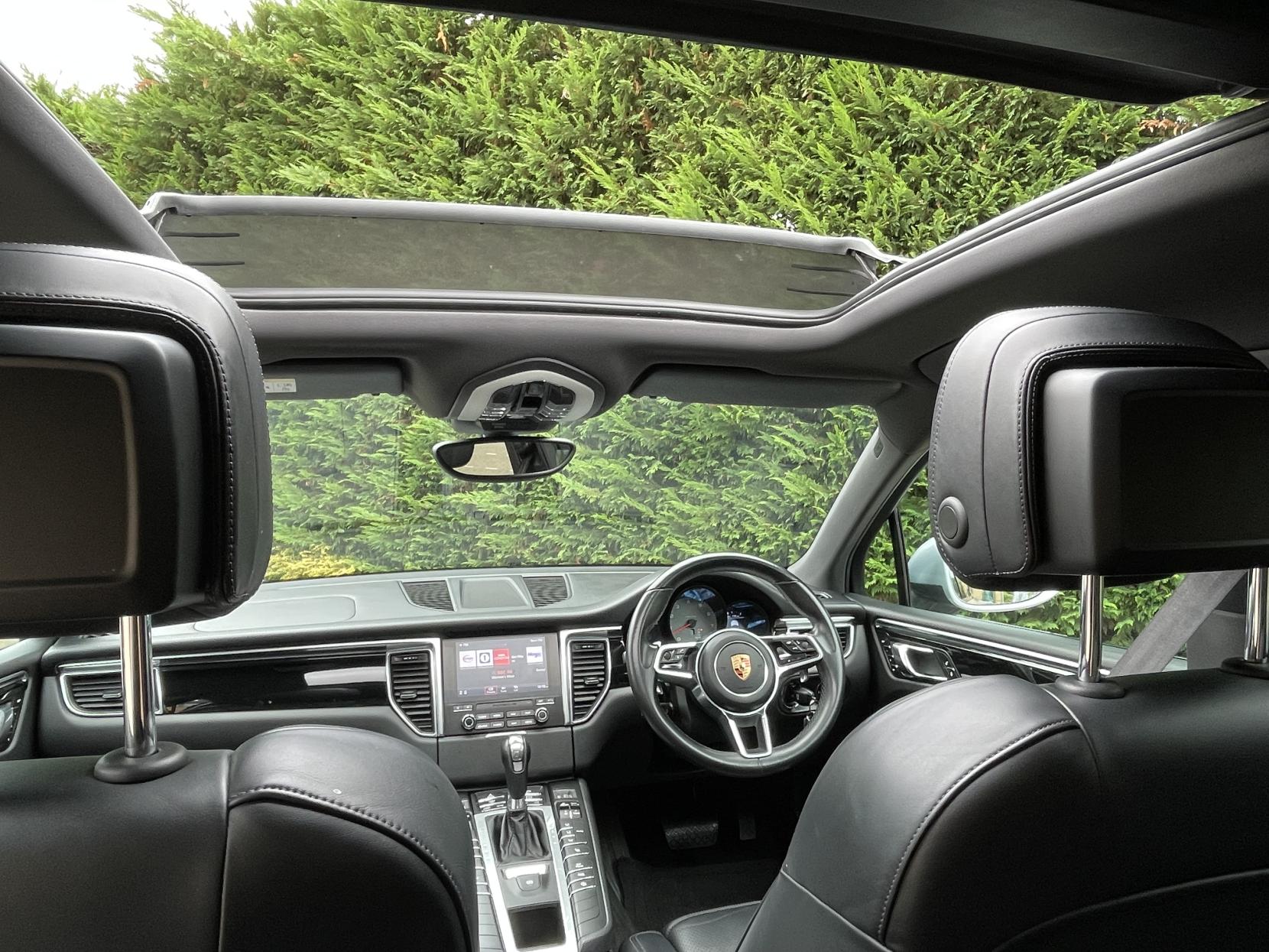 Porsche Macan 3.0 V6 S SUV 5dr Petrol PDK 4WD Euro 6 (s/s) (340 ps)