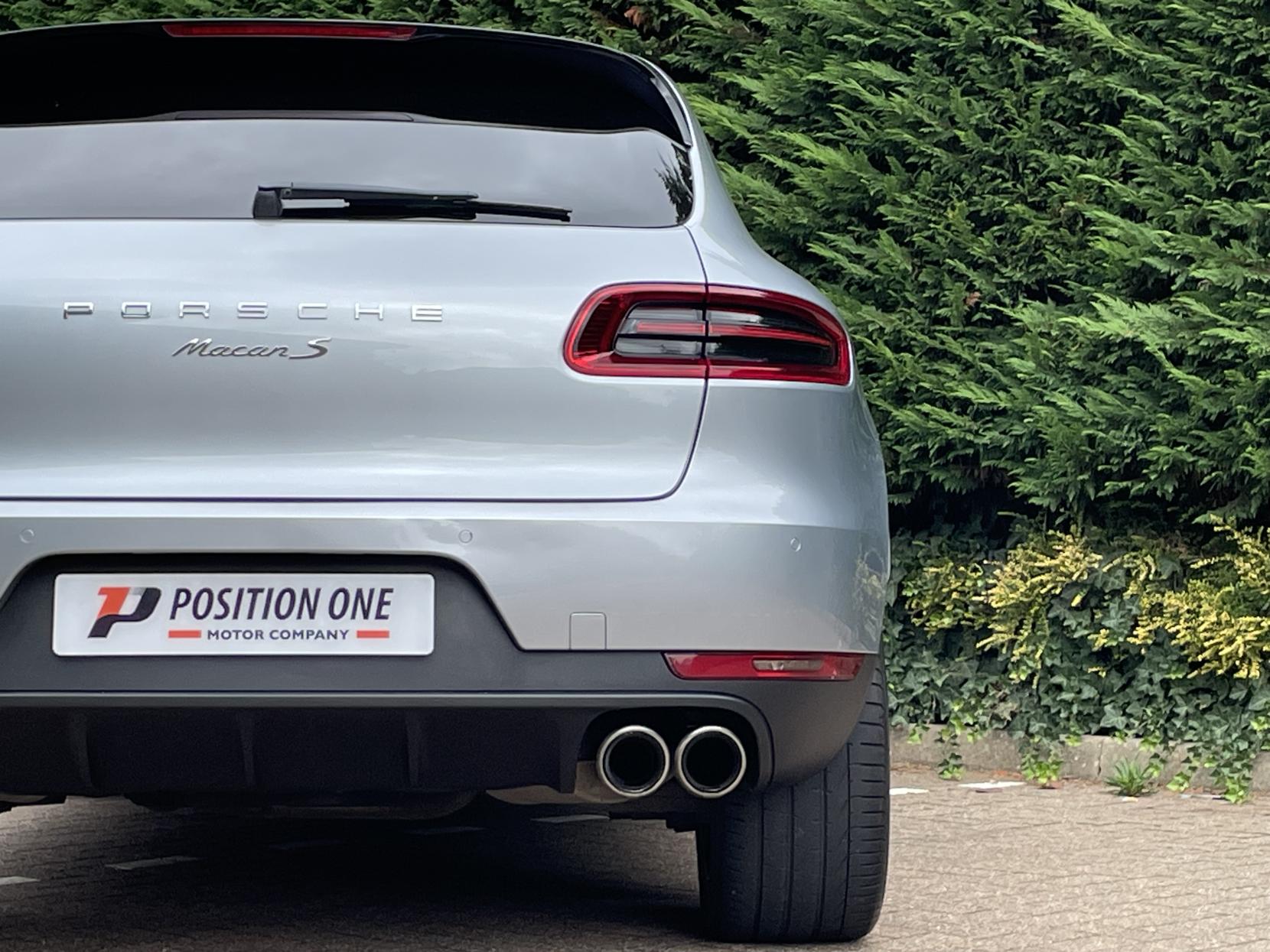 Porsche Macan 3.0 V6 S SUV 5dr Petrol PDK 4WD Euro 6 (s/s) (340 ps)
