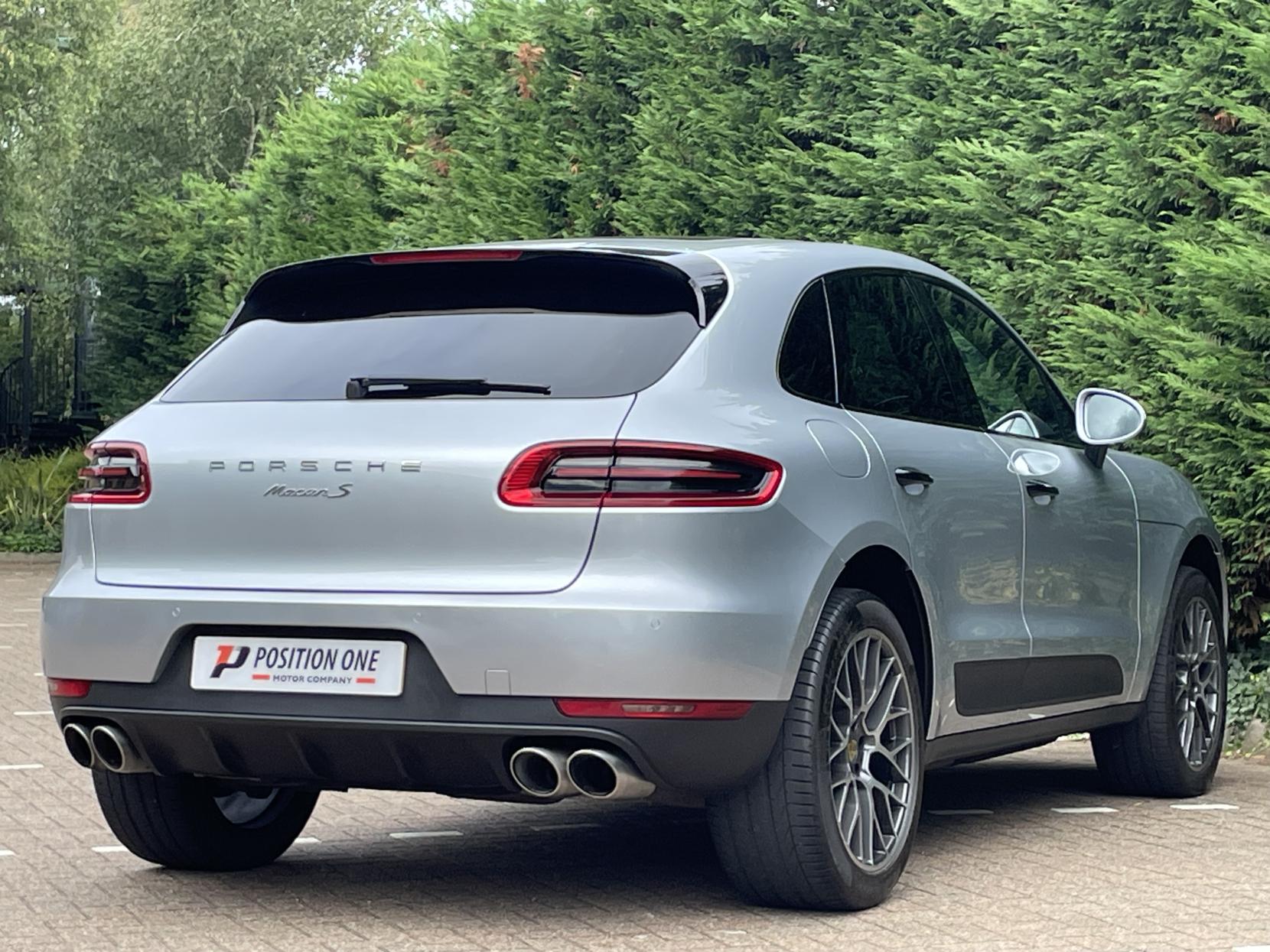 Porsche Macan 3.0 V6 S SUV 5dr Petrol PDK 4WD Euro 6 (s/s) (340 ps)
