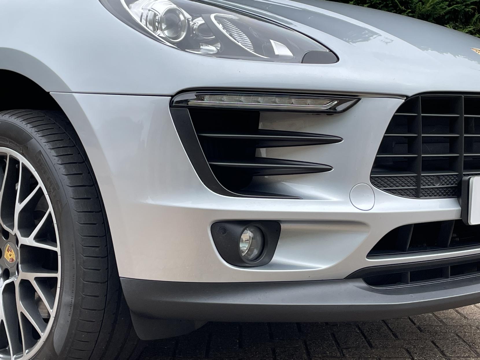 Porsche Macan 3.0 V6 S SUV 5dr Petrol PDK 4WD Euro 6 (s/s) (340 ps)