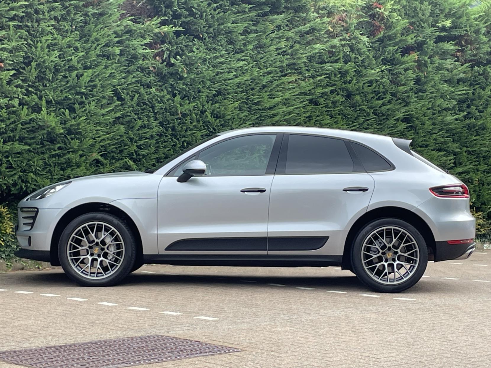 Porsche Macan 3.0 V6 S SUV 5dr Petrol PDK 4WD Euro 6 (s/s) (340 ps)