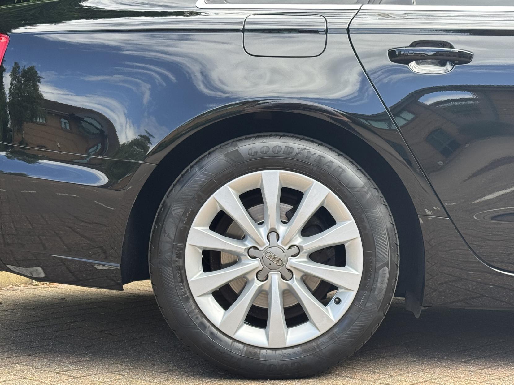 Audi A6 Saloon 2.0 TDI SE Saloon 4dr Diesel Multitronic Euro 5 (s/s) (177 ps)