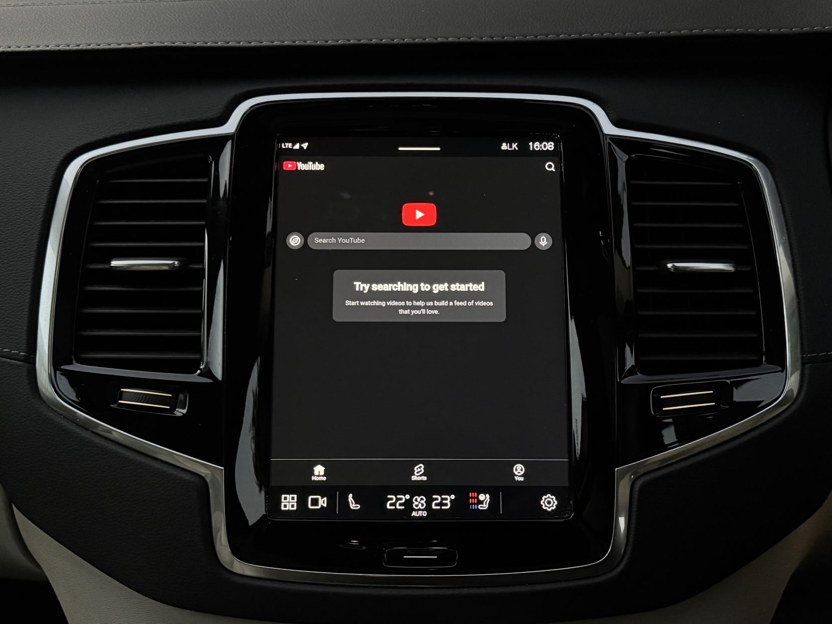 Volvo XC90 2.0h T8 Recharge 18.8kWh Ultimate Dark SUV 5dr Petrol Plug-in Hybrid Auto 4WD Euro 6 (s/s) (455 ps)