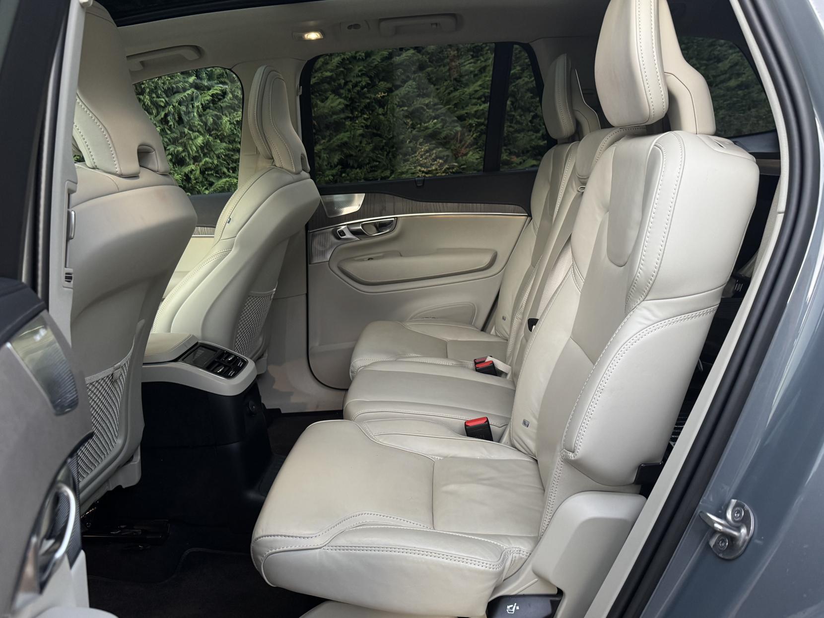 Volvo XC90 2.0h T8 Recharge 18.8kWh Ultimate Dark SUV 5dr Petrol Plug-in Hybrid Auto 4WD Euro 6 (s/s) (455 ps)