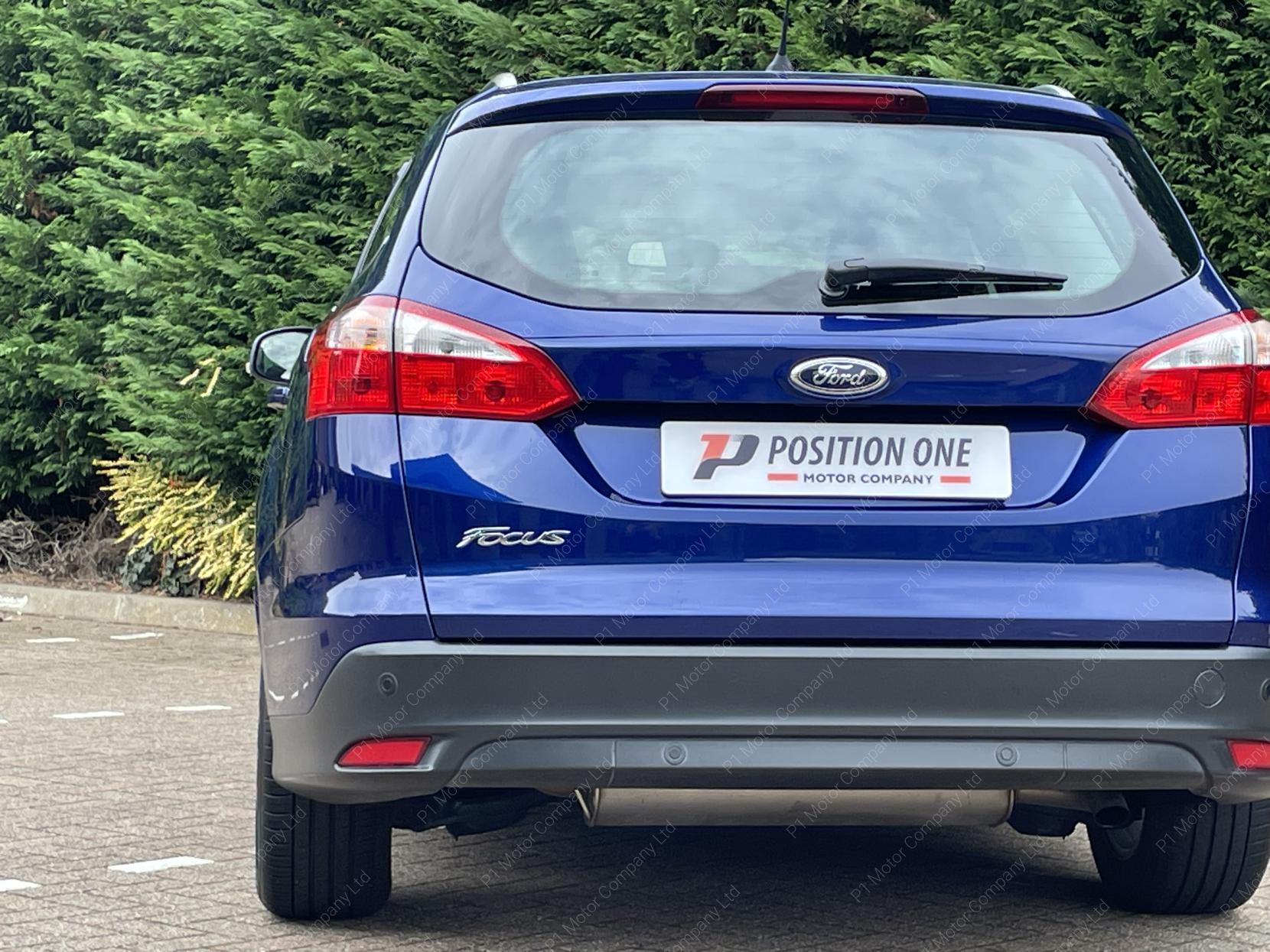 Ford Focus 1.6 Zetec Estate 5dr Petrol Powershift Euro 5 (125 ps)