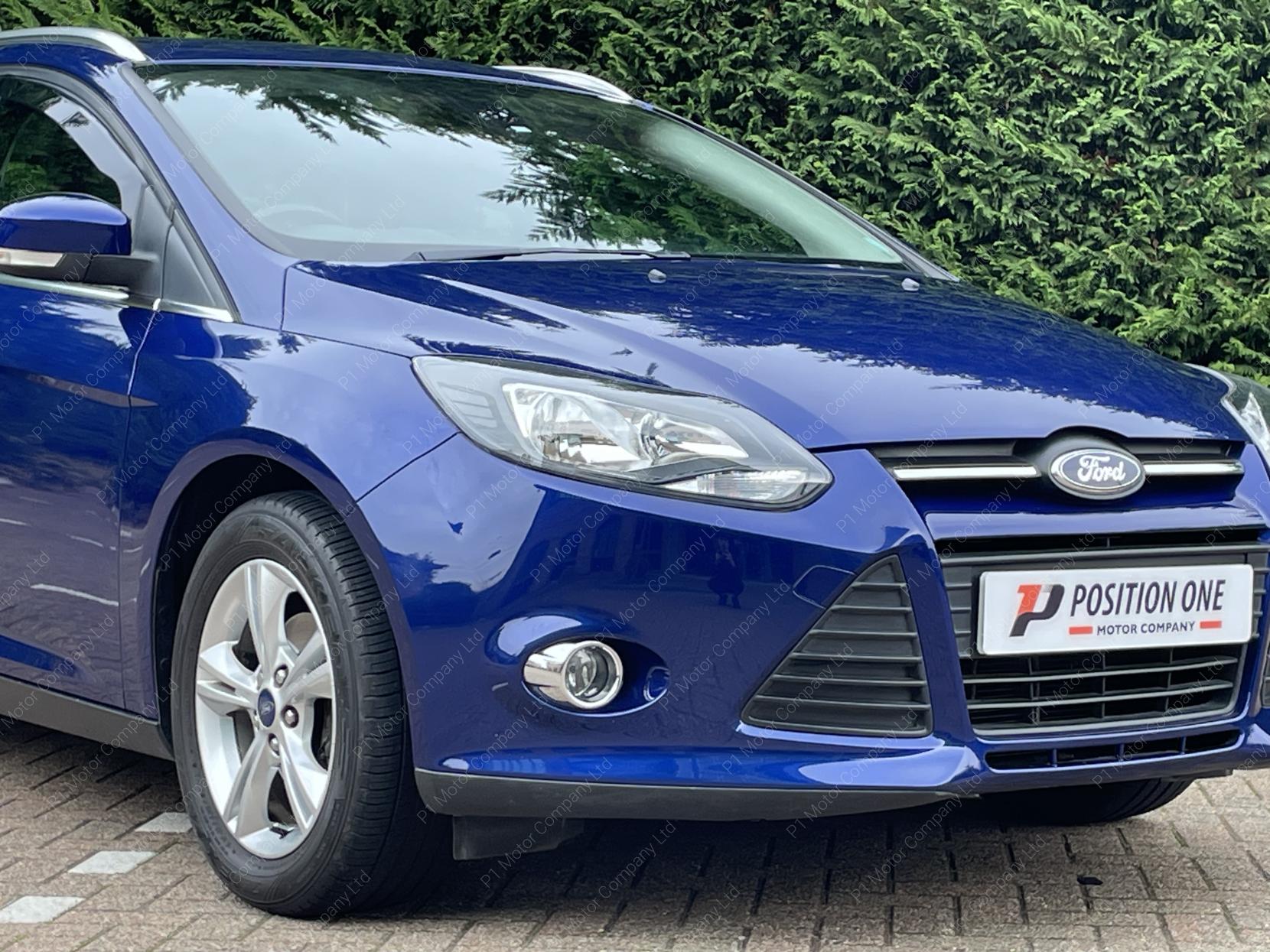 Ford Focus 1.6 Zetec Estate 5dr Petrol Powershift Euro 5 (125 ps)